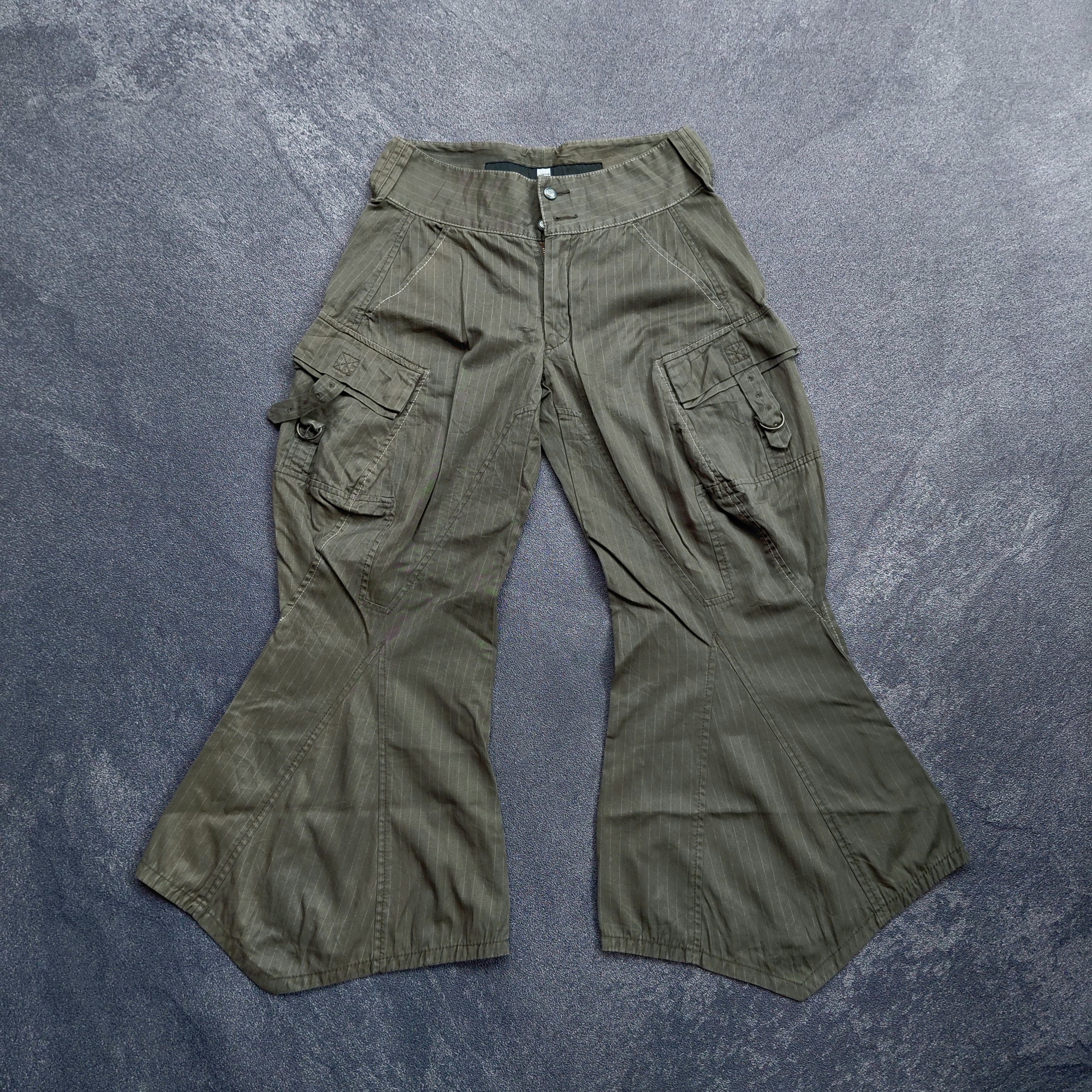 Marithe + Francois Girbaud Marithe Francois Girbaud Flare Pants Size US 28 / EU 44 - 1 Thumbnail