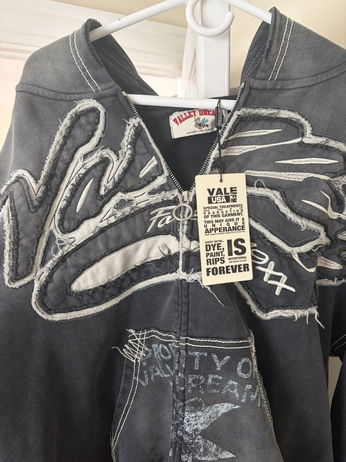 Vale Vale religion black hoodie Size US XXL / EU 58 / 5 - 3 Thumbnail