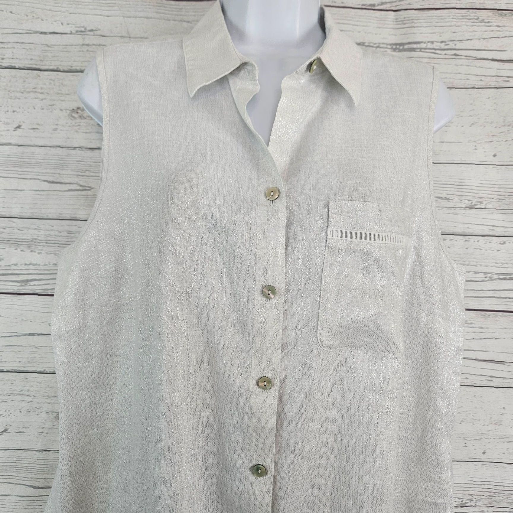 Vintage Chico's Womens Button Front Top Sz Large Sleeveless Linen Blend Silver Collared Shirt Womens Clothing Size L / US 10 / IT 46 - 2 Thumbnail