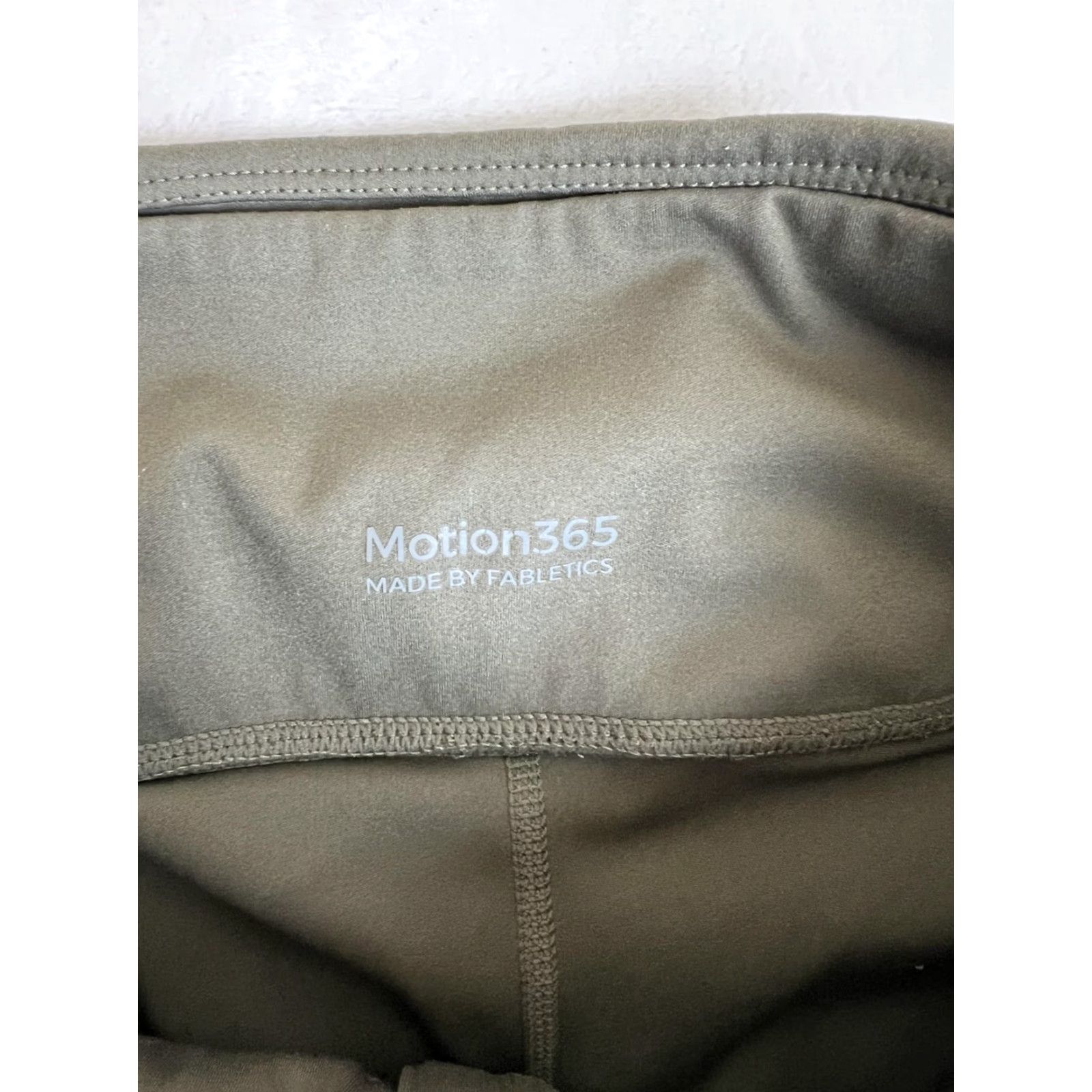 Fabletics Fabletics Leggings Womens Small Green Motion365 High Waisted Athletic Yoga Pants Size 28" / US 6 / IT 42 - 5 Thumbnail