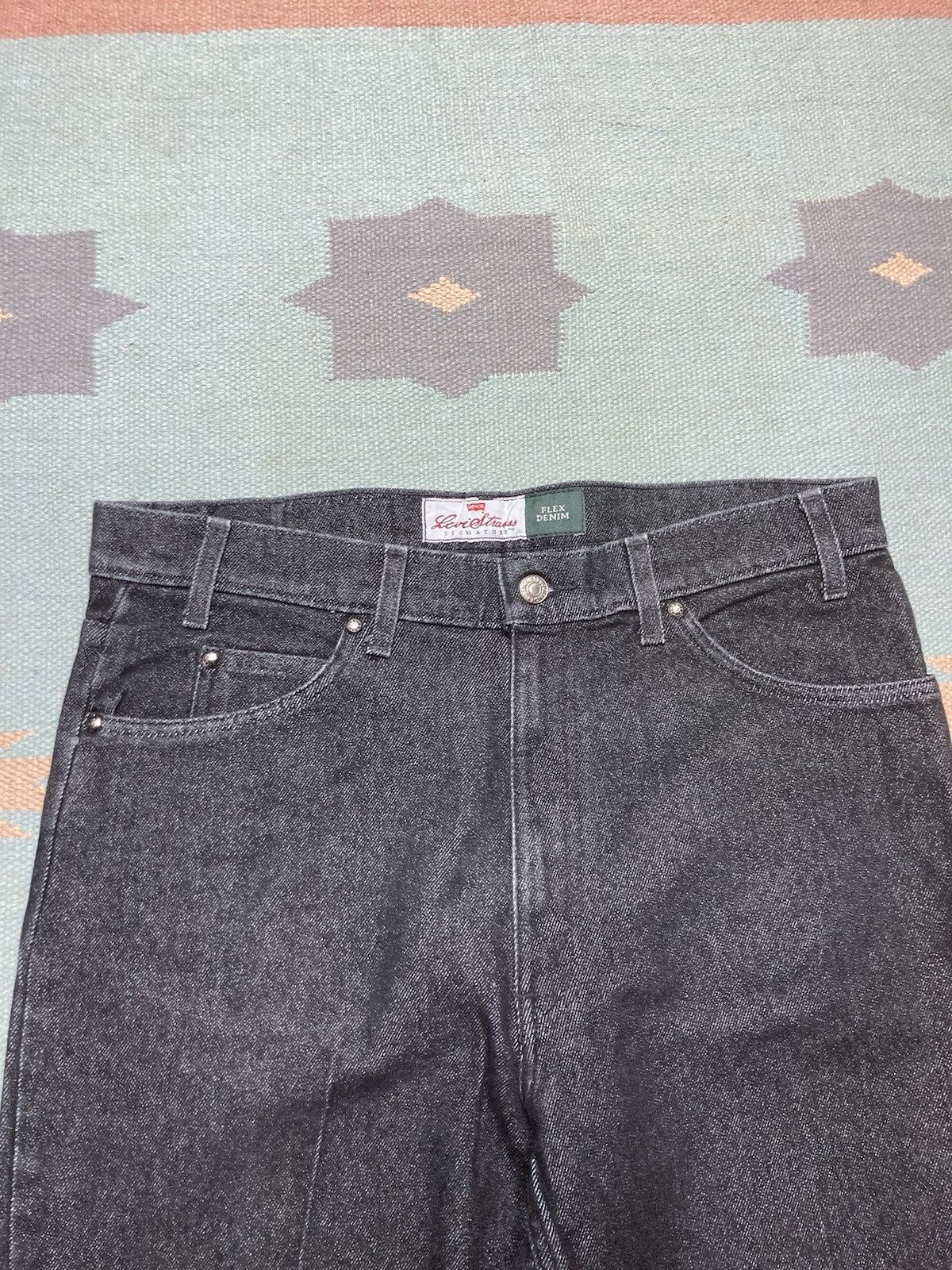 Levi's × Vintage Levi’s 540 jeans black grunge relaxed straight skater 35x29 Size US 35 - 6 Thumbnail