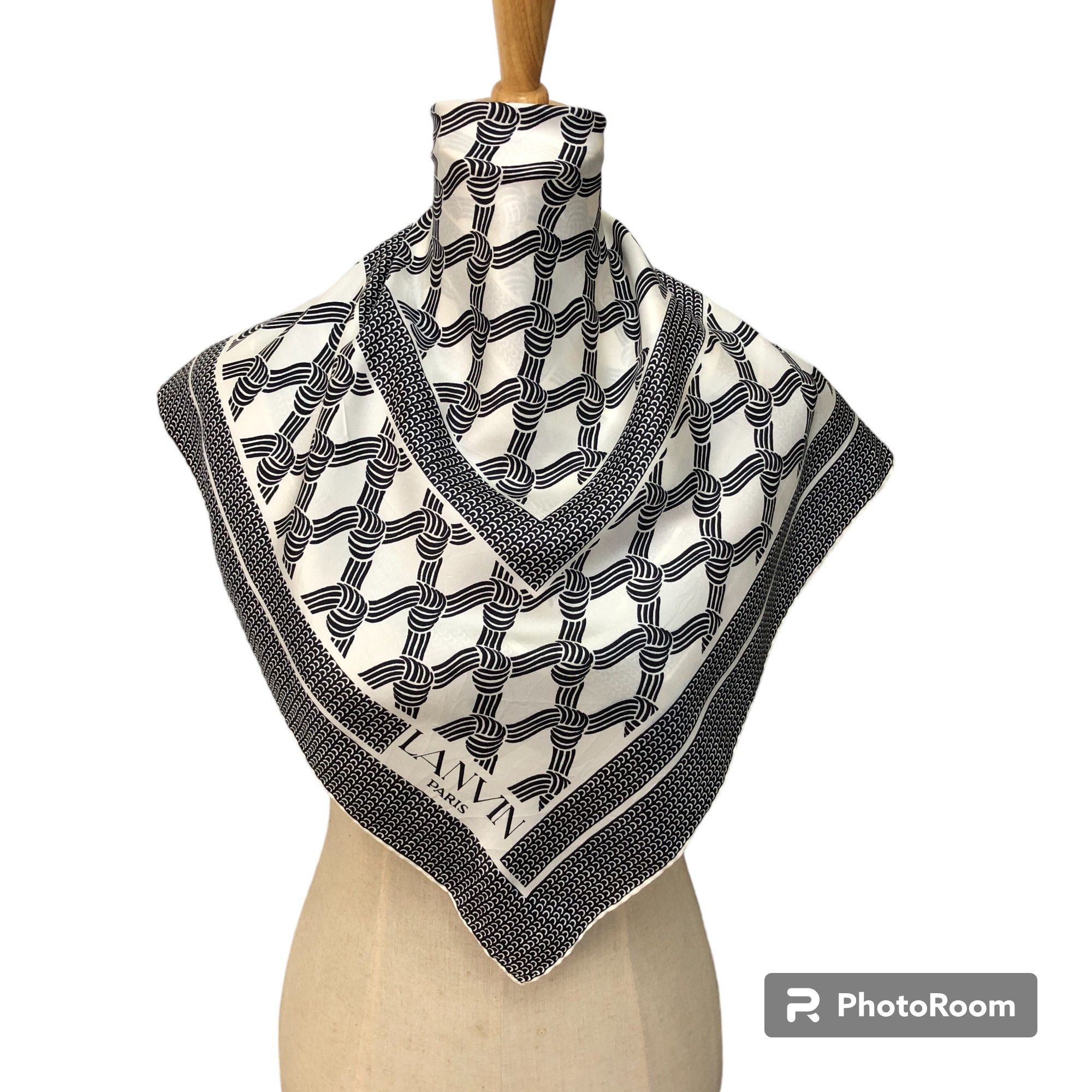 Lanvin Lanvin Luxury Design Hand Rolled Silk Scarf M1150 Size ONE SIZE - 1 Thumbnail