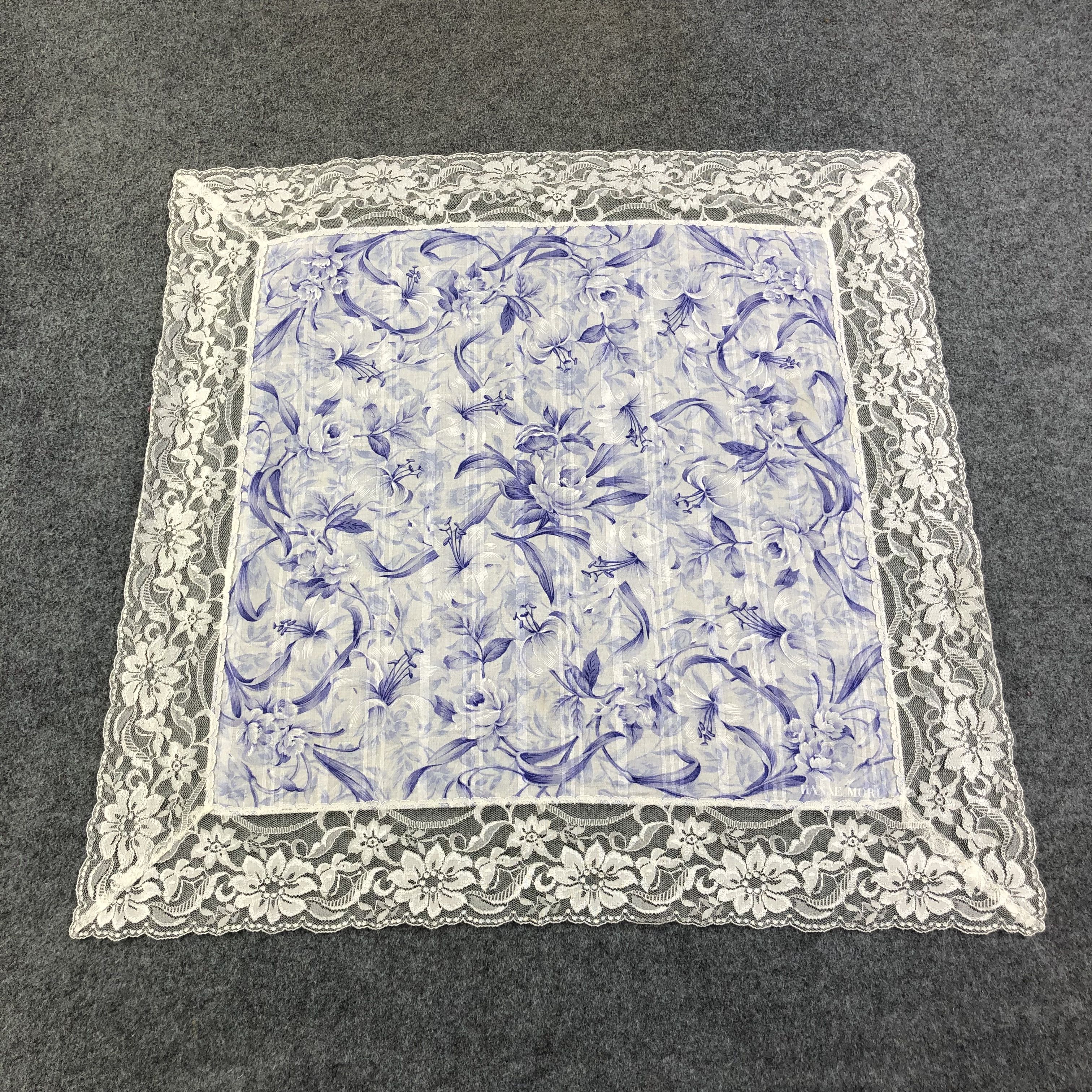 Hanae Mori Hanae Mori Laces Handkerchief Neckerchief Bandana H2283 Size ONE SIZE - 1 Thumbnail