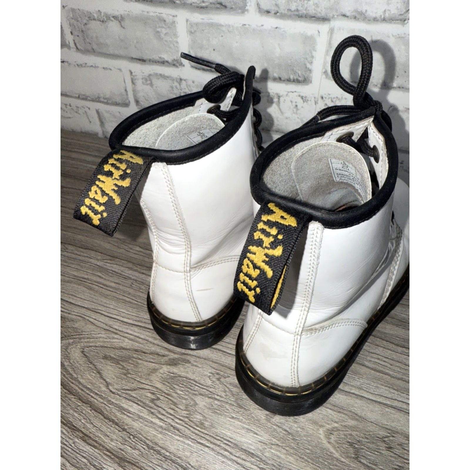 Dr. Martens Dr. Martens Boots Zavala White Leather Air Wair Combat Womens Mens 7 6 Size US 7 / IT 37 - 4 Thumbnail