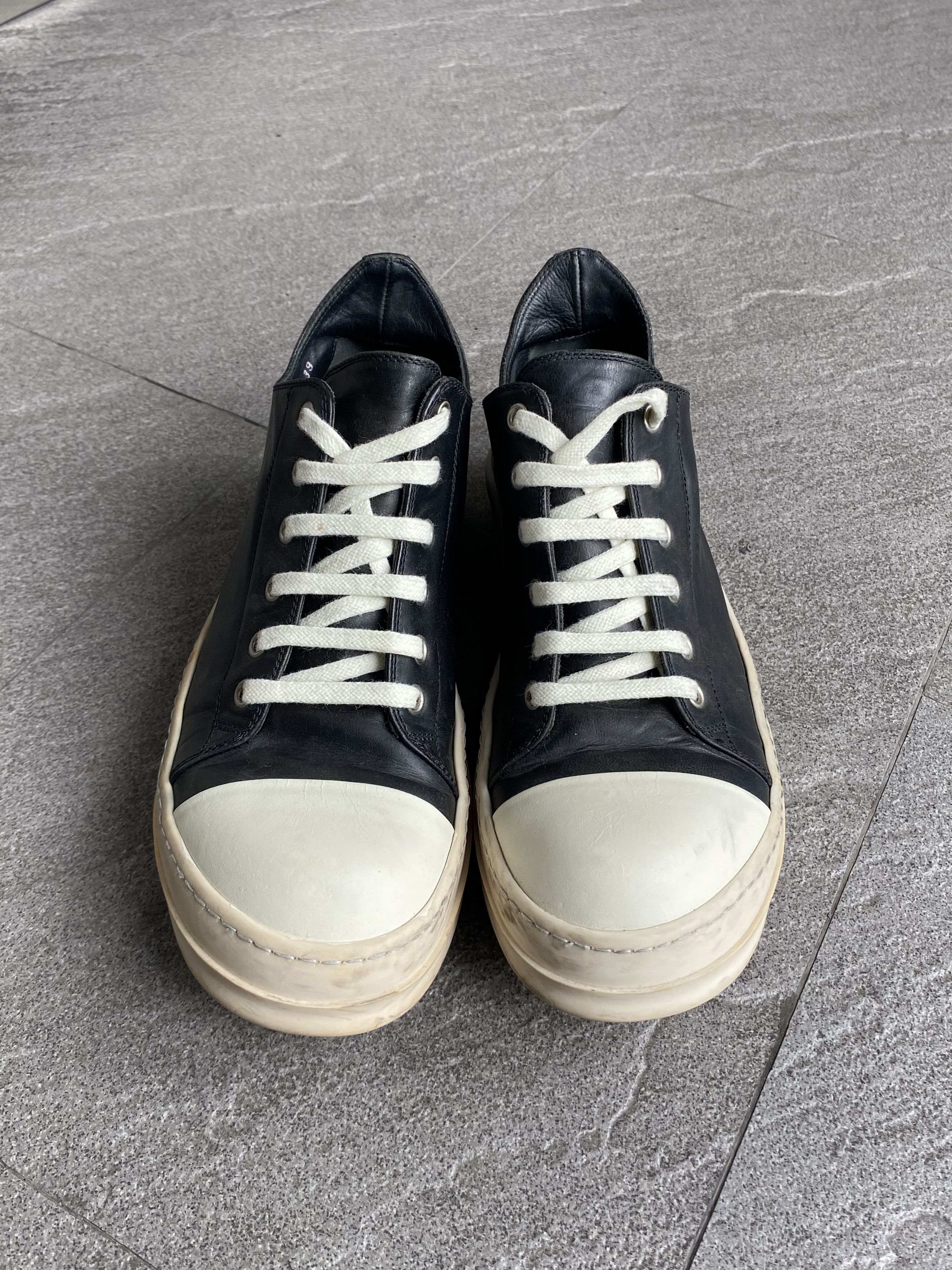 Rick Owens Rick Owens Low Sneaker Black Leather Milk Toe 39 Size US 6 / EU 39 - 7 Thumbnail