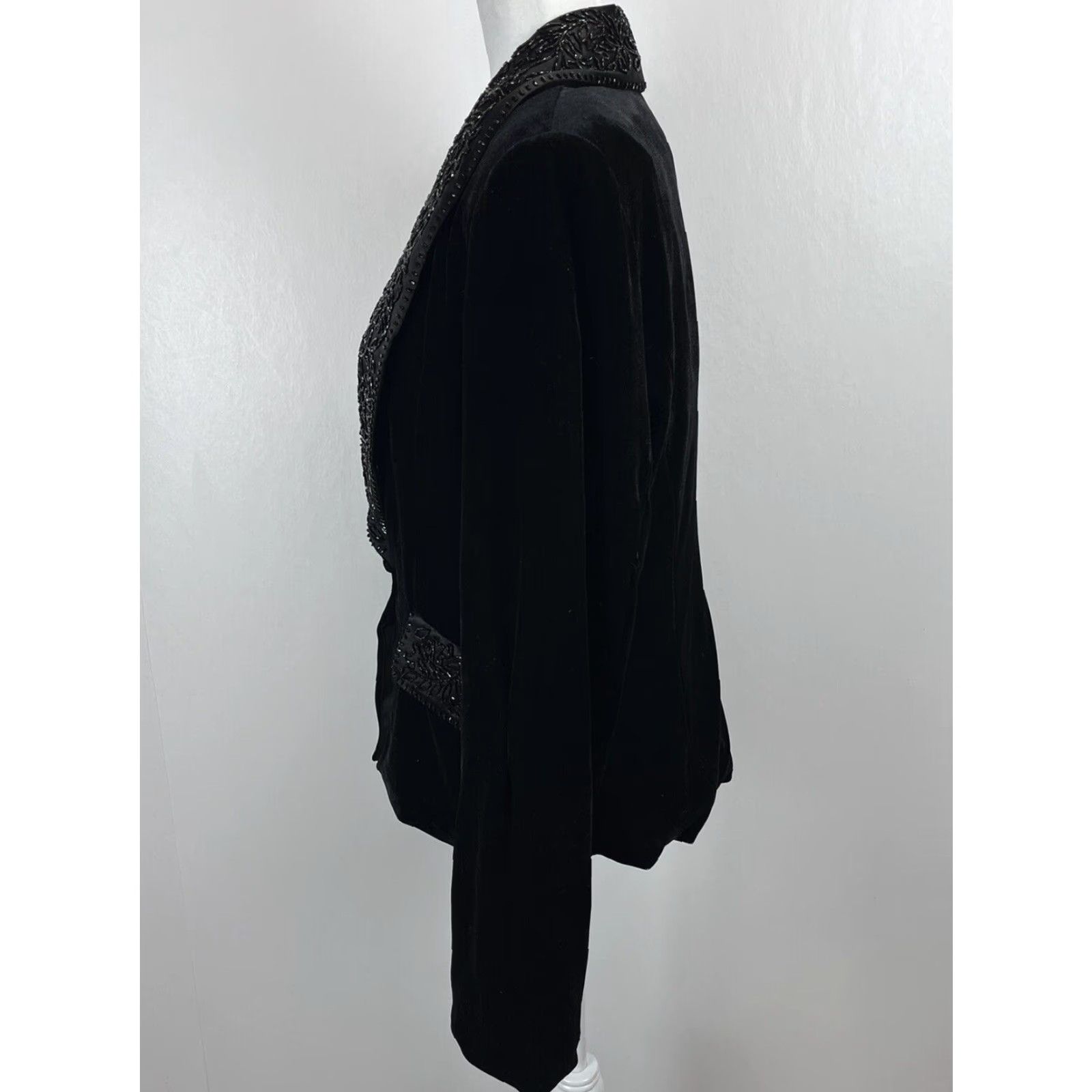 Vintage Victor Costa Women's Black Velvet Evening Blazer Jacket Size 14 Beaded Lapels Size XL / US 12-14 / IT 48-50 - 2 Thumbnail