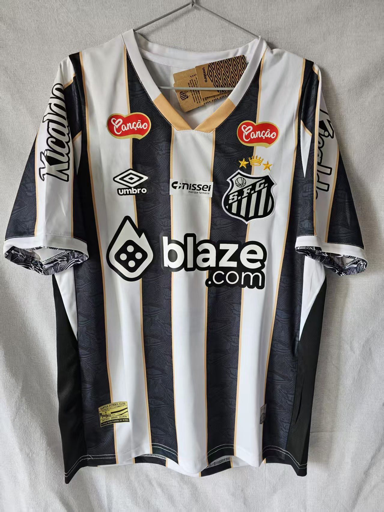 Other 2025 Santos FC 10 Neymar Jersey Black With White Size US XL / EU 56 / 4 - 1 Thumbnail