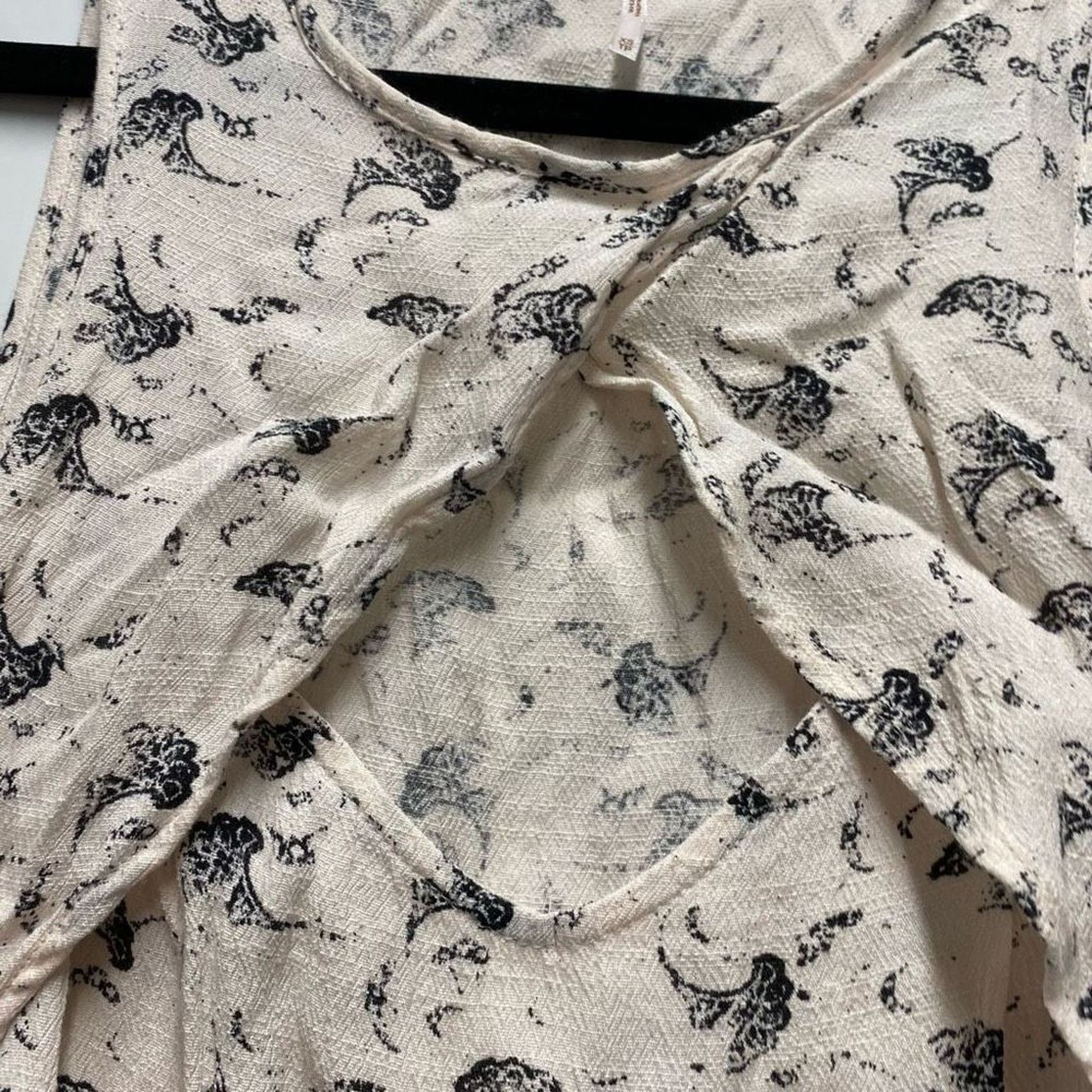 Free People Free People Crinkle Printed Look Through Top in Tea XS, $68 Size XS / US 0-2 / IT 36-38 - 3 Thumbnail