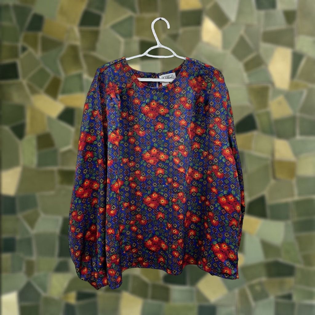 Vintage VINTAGE Womens Notations Blouse 24W Plus Size Floral Blue Satin Long Sleeve Shirt Womens, 24W, Blue, Floral, Satin, Long Sleeve, Vintage Size 4XL / US 24-26 - 1 Thumbnail