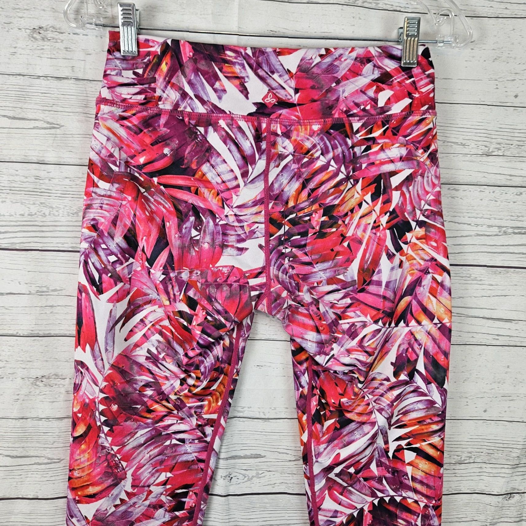 Prana prAna Womens Capri Leggings Sz Medium Pink Purple Leaf Print Mid Rise Capri Leggings Womens M Pink Leaf Print 20in Inseam Activewear Size 32" / US 10 / IT 46 - 4 Thumbnail