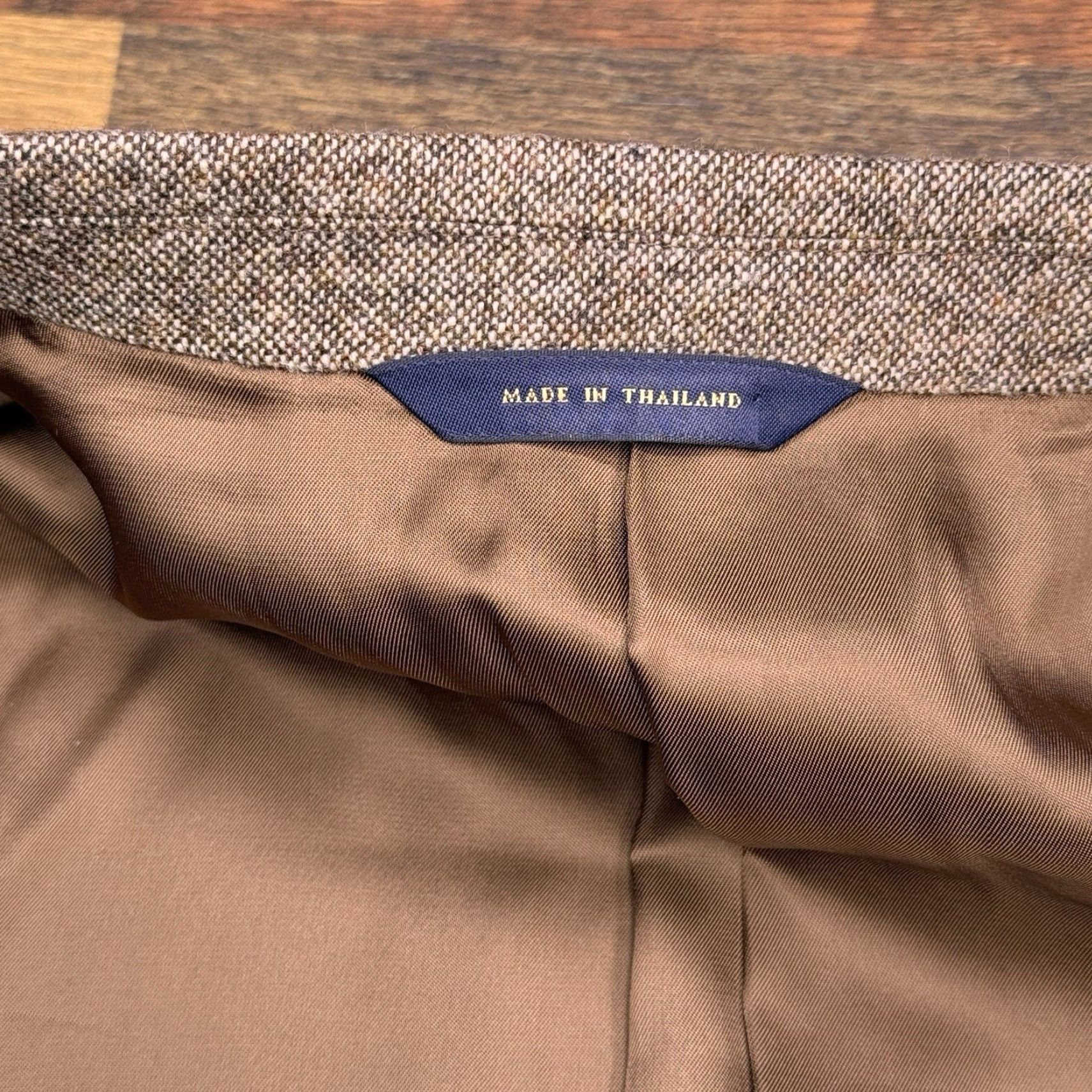 Brooks Brothers Brooks Brothers Tweed Blazer Sport Coat Blazer 42R Tan Wool Wool Blend Brown Notch Three-Button Modern Men Regular Blazer Mens Vintage No N/A Size 42R - 4 Thumbnail