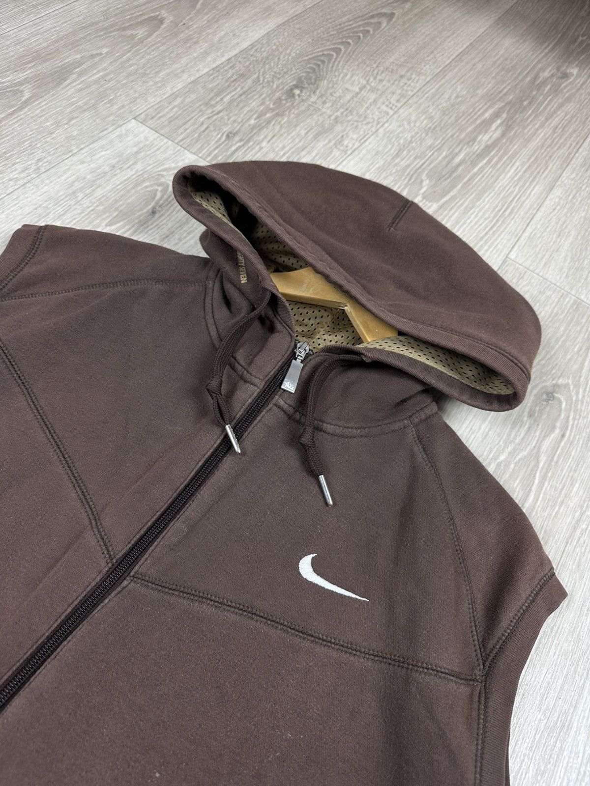 Nike × Vintage Vintage NIKE Hooded Brown Vest Swoosh Drill Size US L / EU 52-54 / 3 - 5 Thumbnail