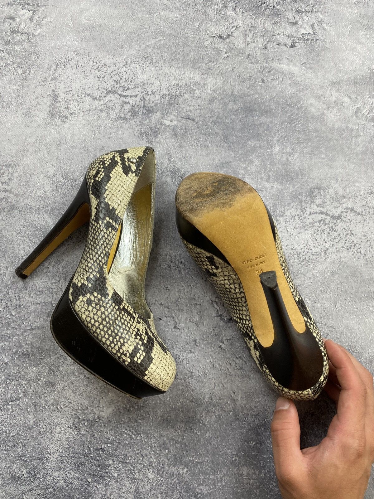 Just Cavalli Vintage Just Cavalli Heels Snake Print Shoes Made in Italy Size US 8 / IT 38 - 18 Thumbnail