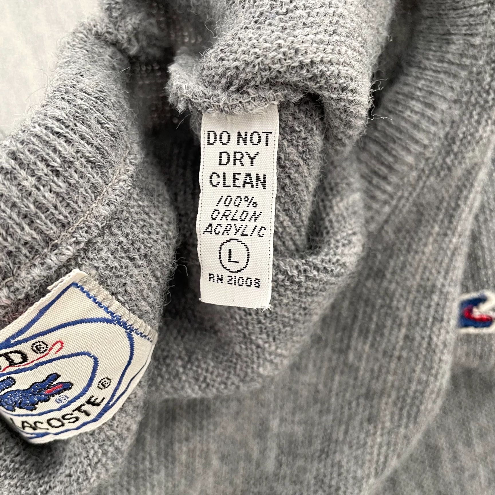 Lacoste VINTAGE Izod Lacoste Sweater Adult Large Gray V-Neck Pullover Knit Mens 80s USA Size US L / EU 52-54 / 3 - 6 Thumbnail