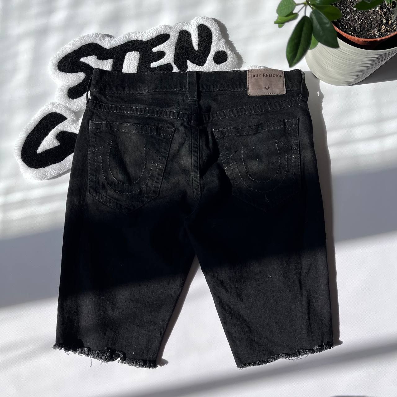 True Religion × Vintage True Religion Geno Shorts Scorpion Size US 34 / EU 50 - 2 Thumbnail