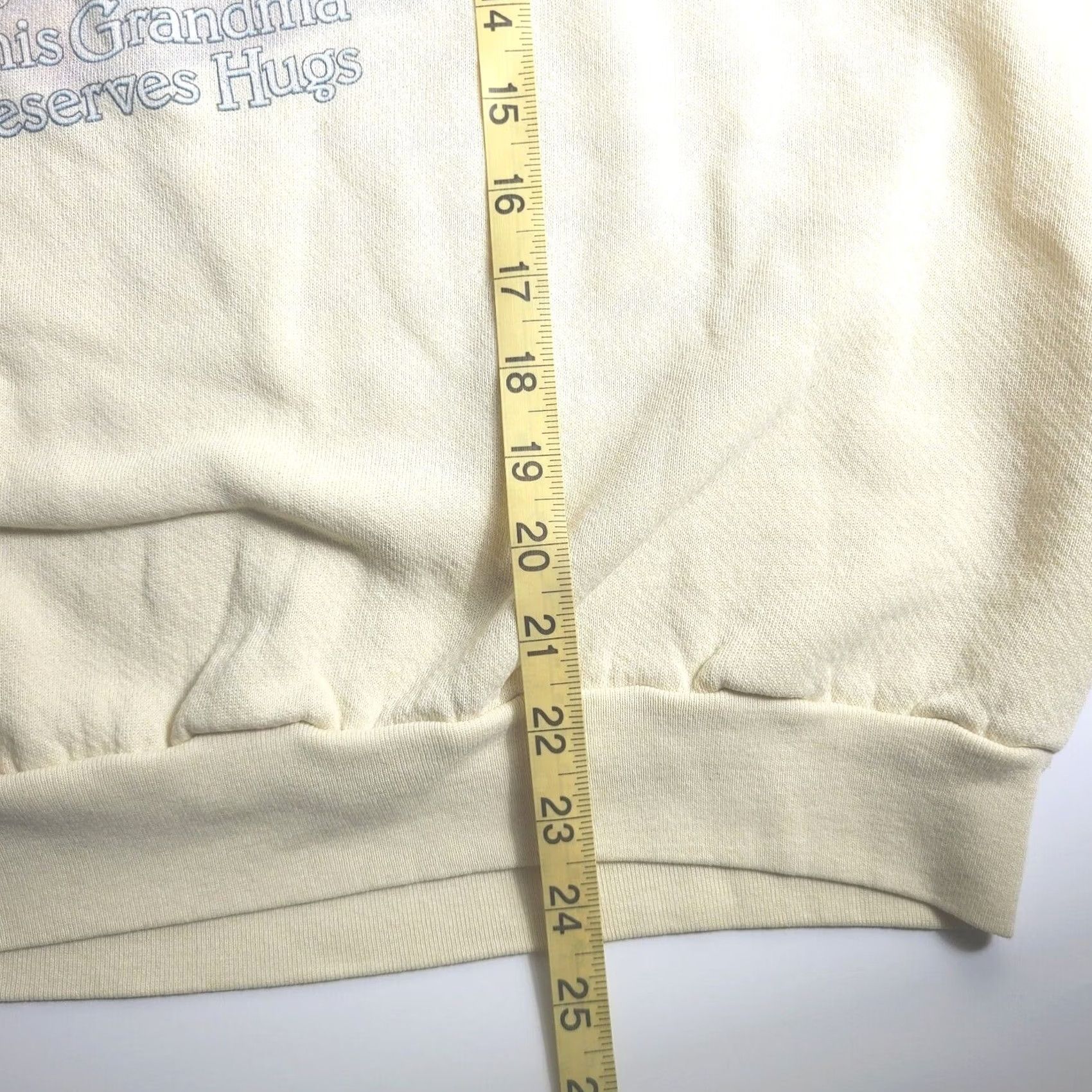 Jerzees VINTAGE 90s Women’s Crewneck Sweatshirt L Made in USA Grandma Bear Sweatshirt, Yellow, PUllover, Long Sleeve, Cotton, 90s, Women Size L / US 10 / IT 46 - 7 Thumbnail