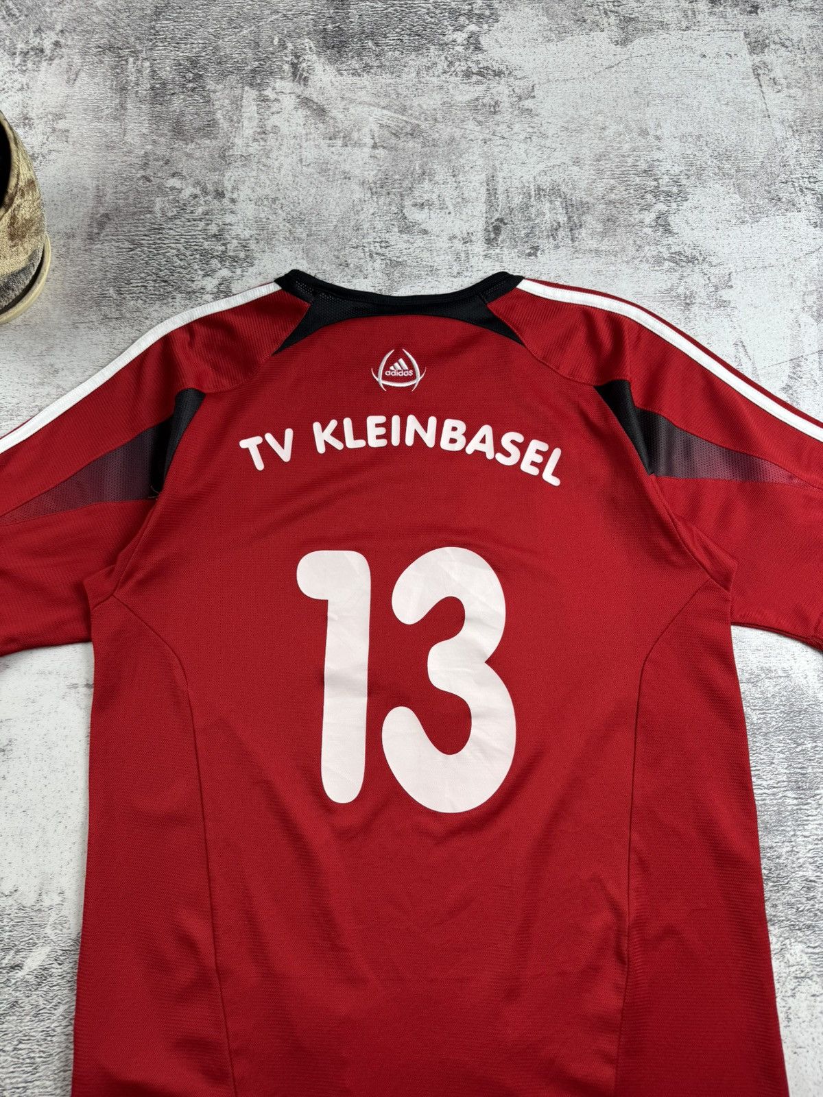 Adidas TV Kleinbasel Handball Memorabilia Adidas #13 Red Black Jersey Kit T Shirt Size US S / EU 44-46 / 1 - 15 Thumbnail