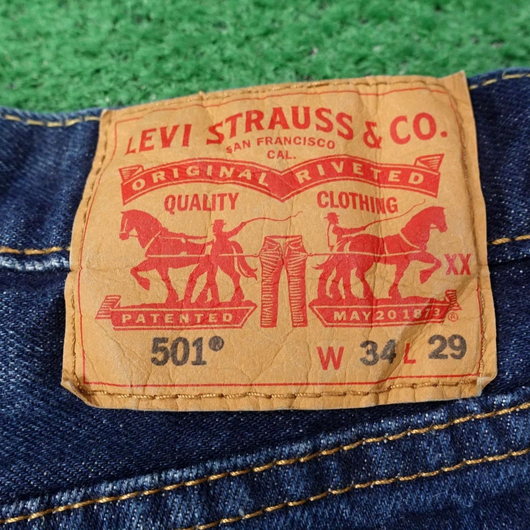 Levi's Levi's 501 Jeans Mens 33x28 Blue Denim Button Fly Straight Regular Size US 33 - 7 Thumbnail