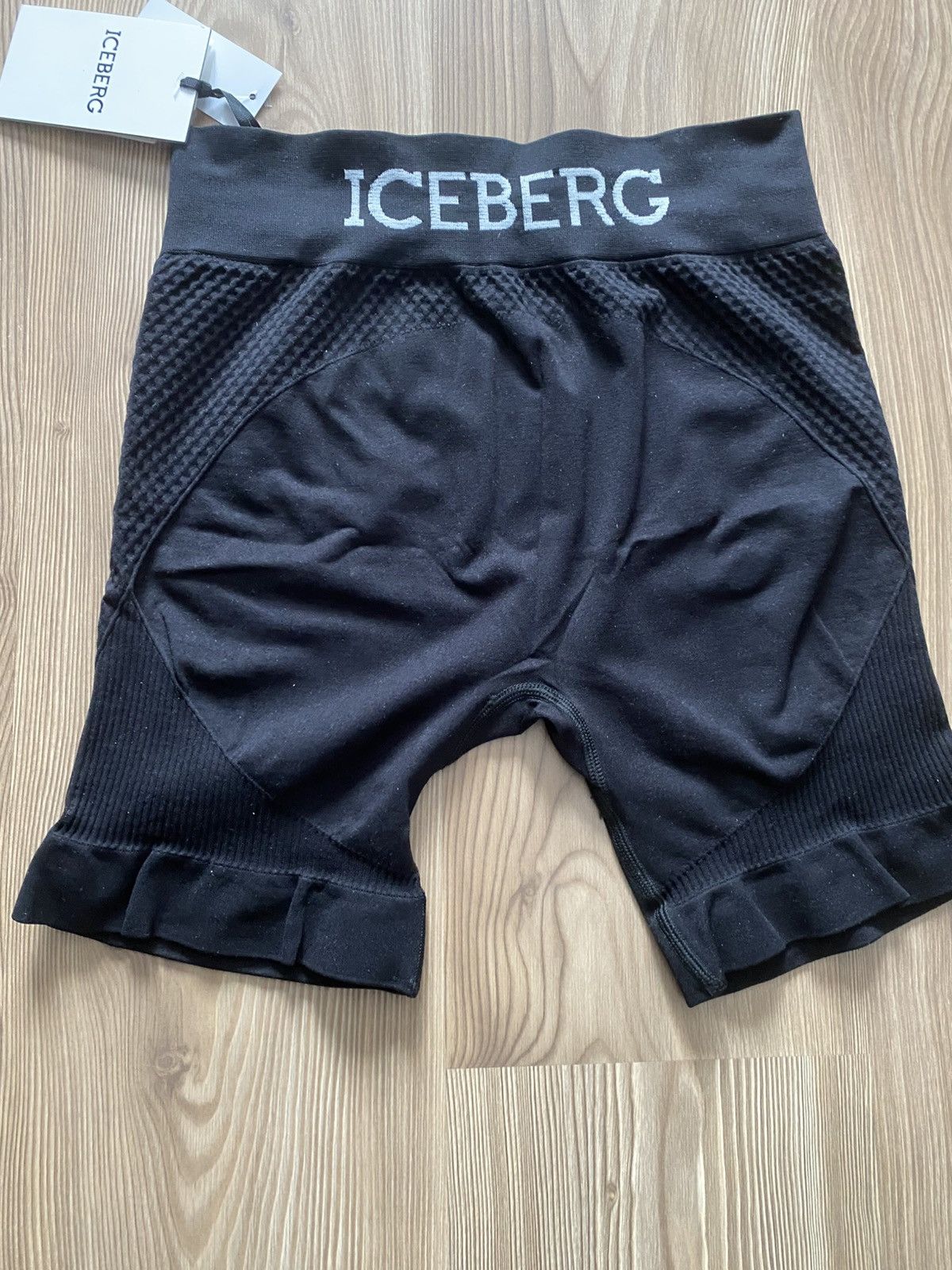 Iceberg New ICEBERG Black Seamless Logo Biker Shorts - Size S - NWT Size 27" / US 4 / IT 40 - 2 Thumbnail