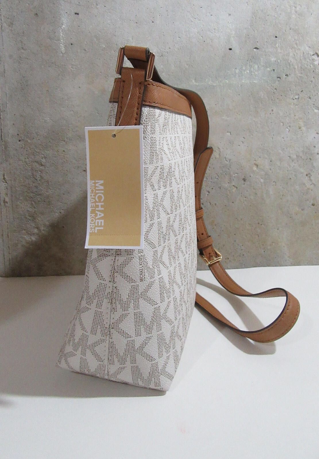 Michael Kors Michael Kors Morgan Medium Messenger Crossbody Bag Vanilla Size ONE SIZE - 3 Thumbnail
