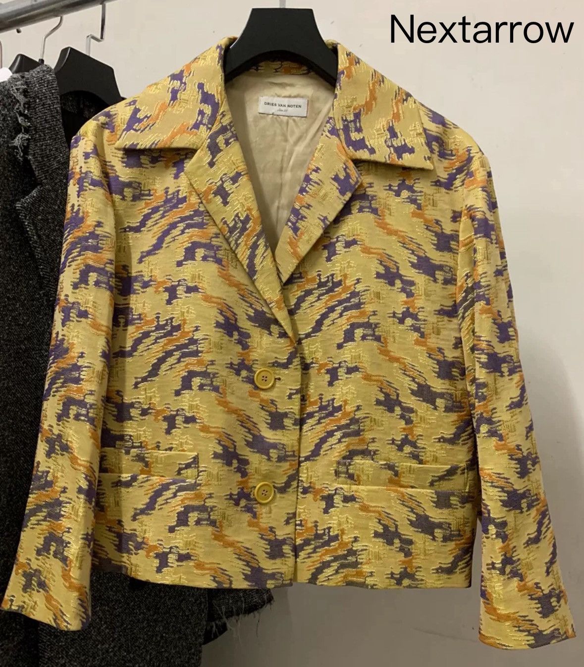Dries Van Noten DRIES VAN NOTEN Jacquard Short Coat2412-Nextarrow Size US S / EU 44-46 / 1 - 1 Thumbnail
