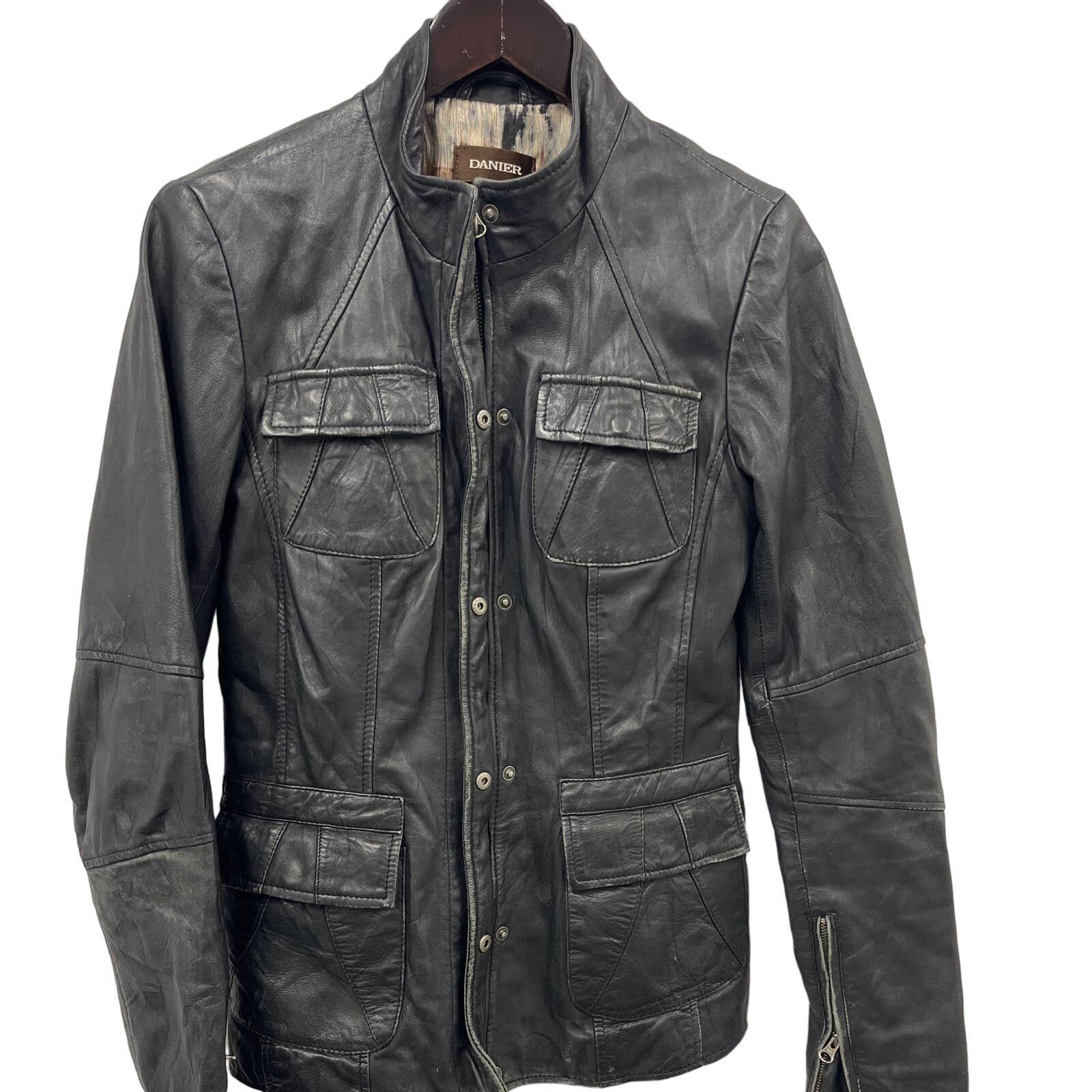 Danier Danier Leather Jacket Women XS Size XS / US 0-2 / IT 36-38 - 1 Thumbnail