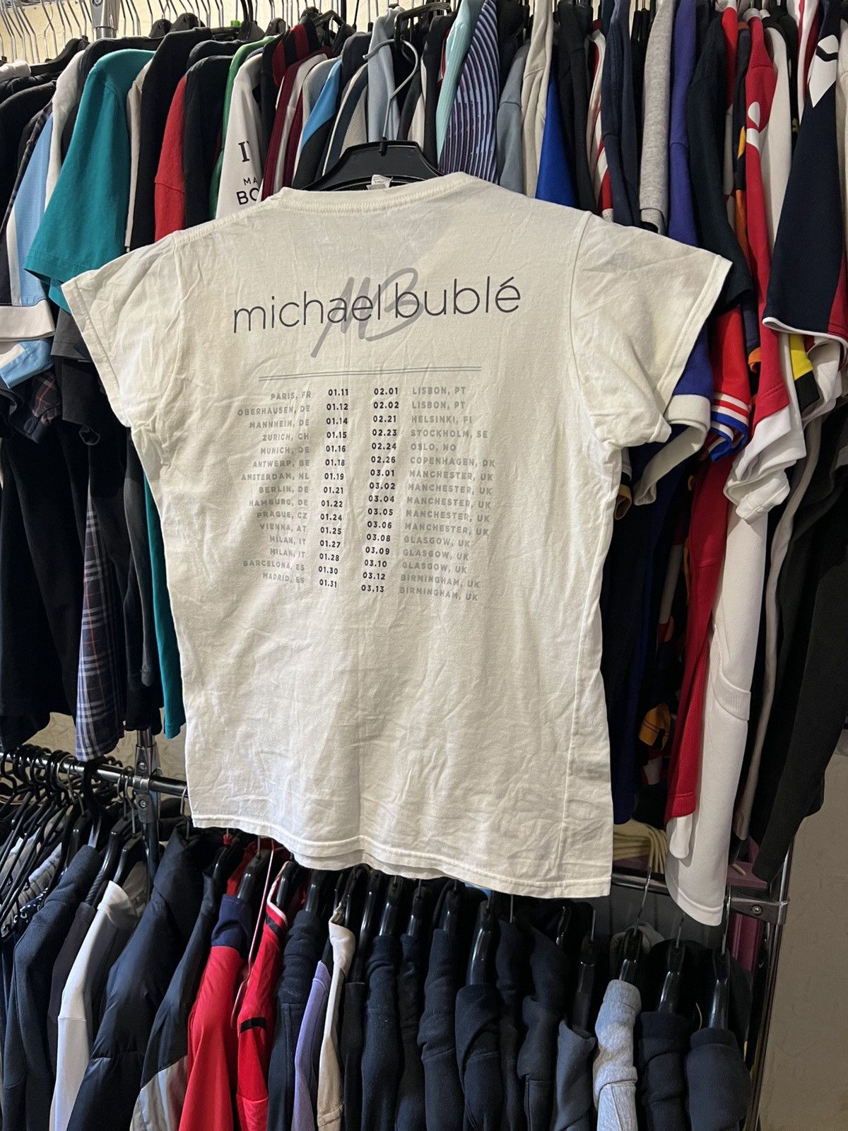 Band Tees 2011/2012 VINTAGE MICHAEL BUBBLE TOUR POP ROCK BAND T SHIRT Size L / US 10 / IT 46 - 2 Thumbnail