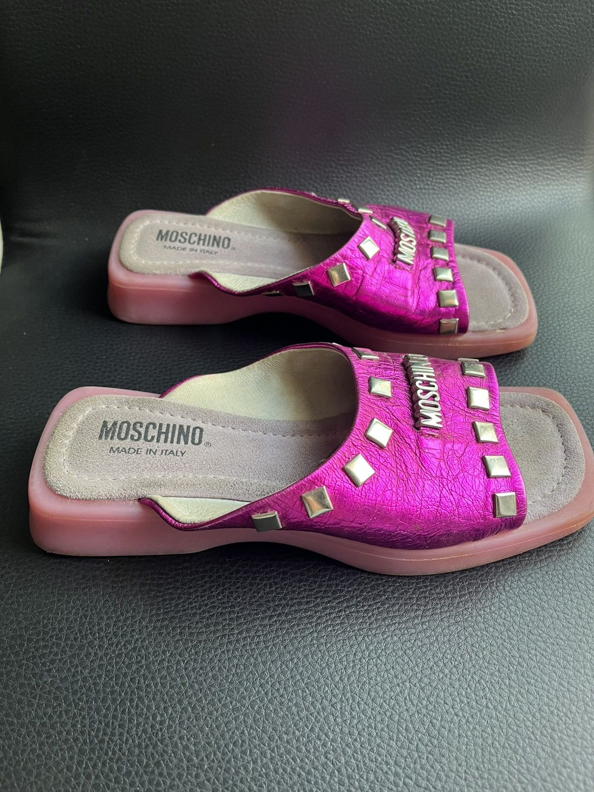 Moschino Mowchino vintage 35 pink leather flip flops Size US 5 / IT 35 - 6 Thumbnail