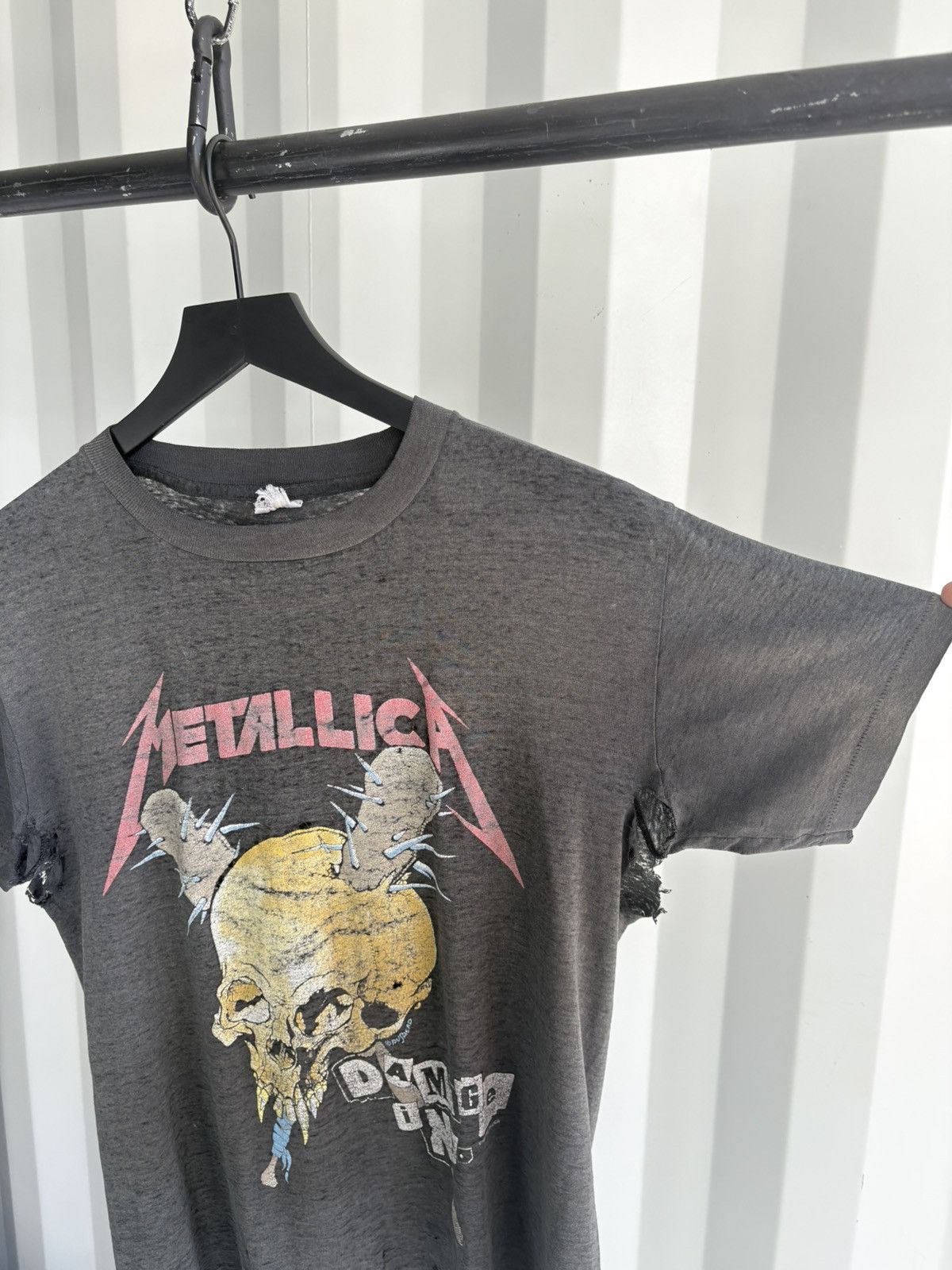 Metallica Vintage Metallica Thrashed Fade Distressed Shirt GRUNGE Band Size US L / EU 52-54 / 3 - 4 Thumbnail