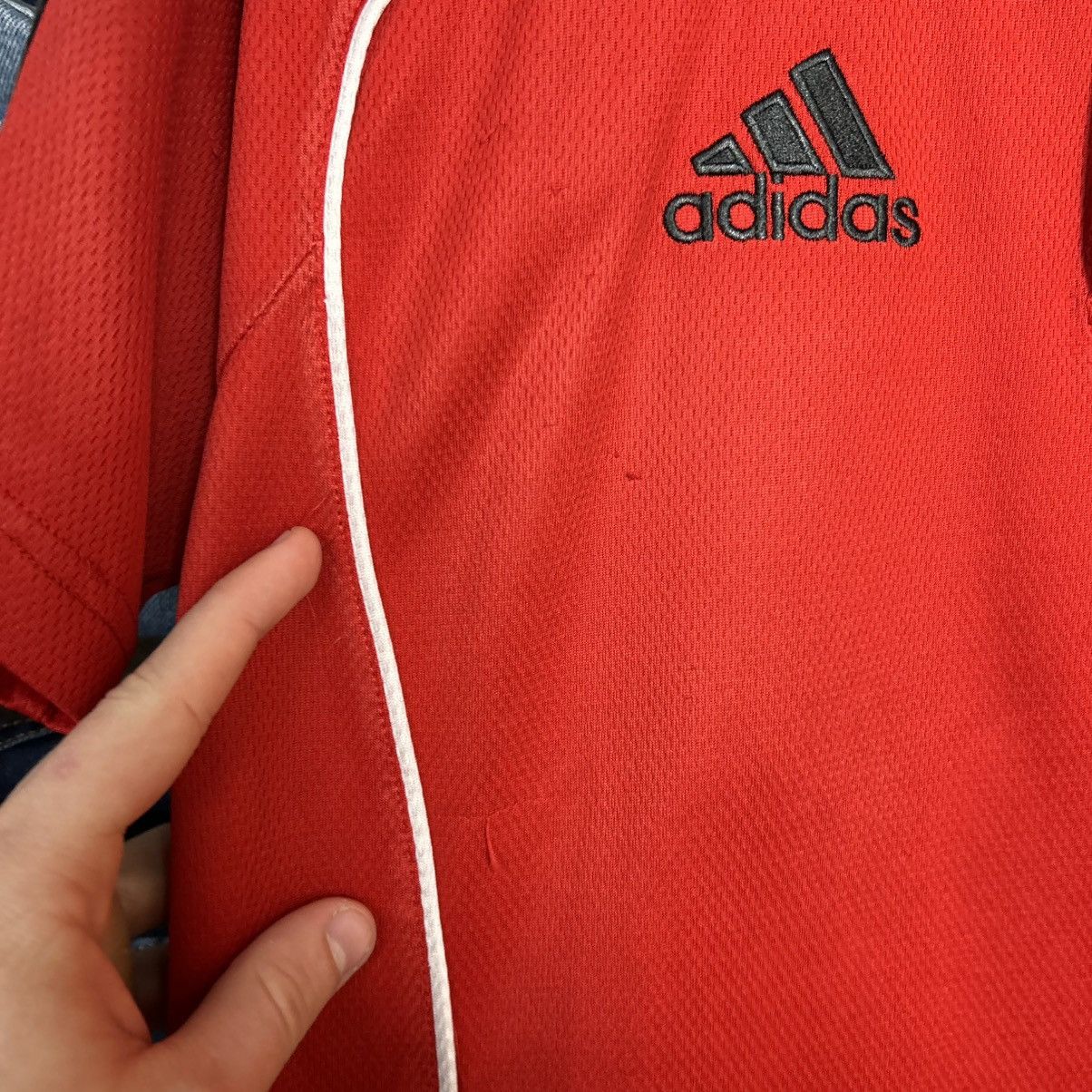 Adidas Vintage Adidas FC Liverpool 2010 home soccer jersey Size US S / EU 44-46 / 1 - 7 Thumbnail