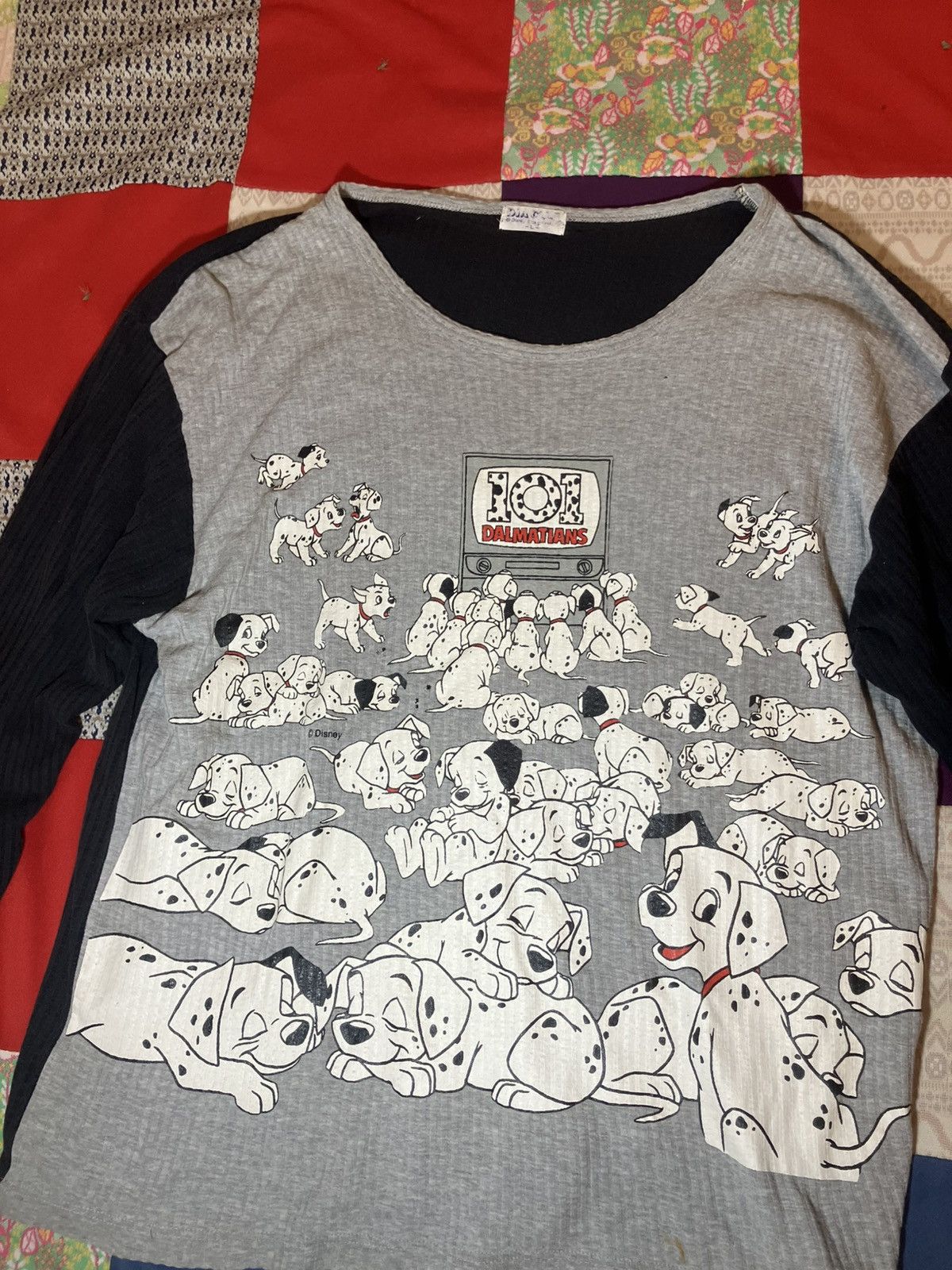 Disney 101 Dalmatians DIA CLUB Vintage Thermal Long Sleeve Size US M / EU 48-50 / 2 - 4 Thumbnail