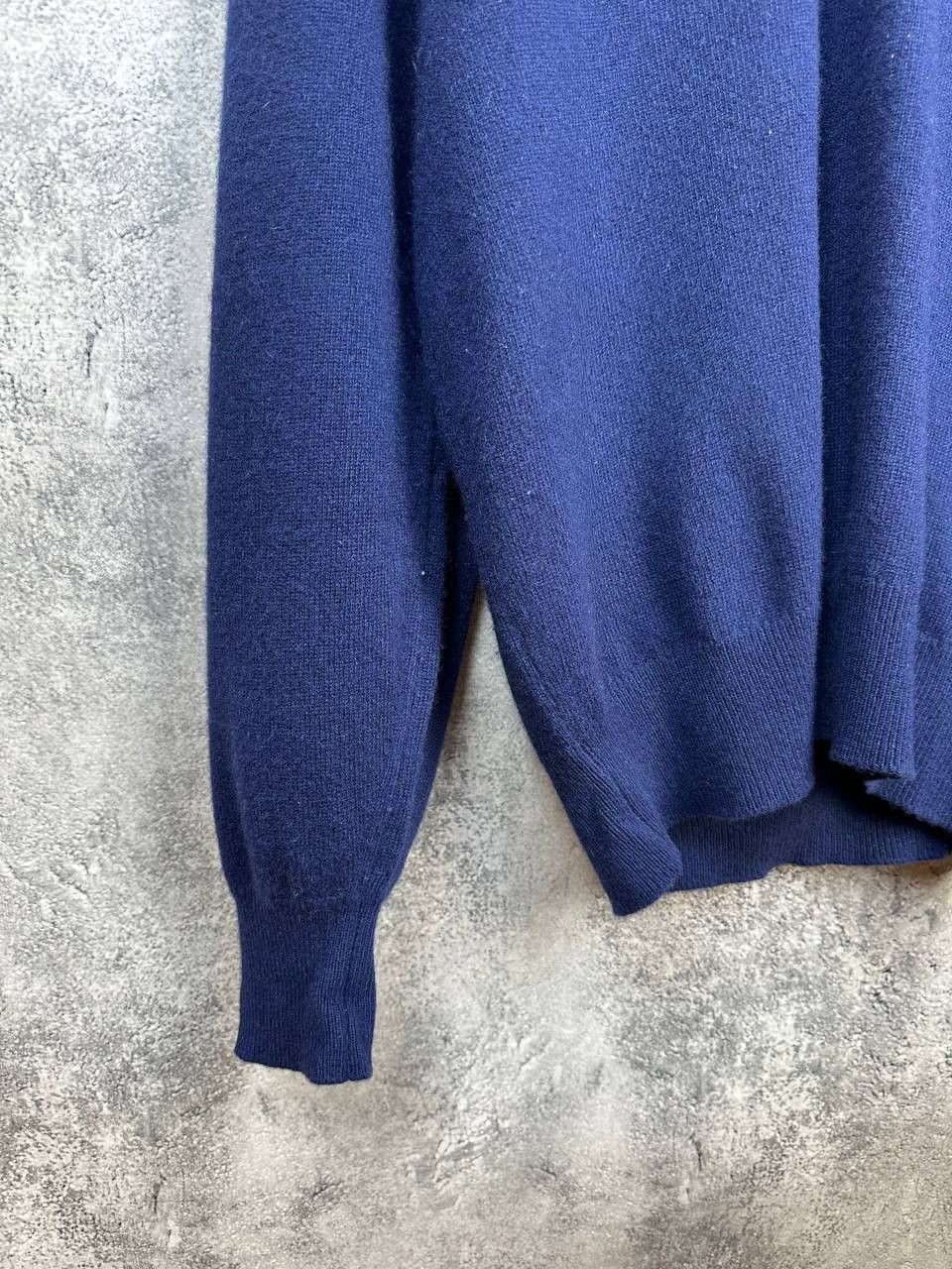 Barrie Barrie 100% Pure Cashmere Sweater Scotland V-Neck VTG Jumper Size US XL / EU 56 / 4 - 6 Thumbnail