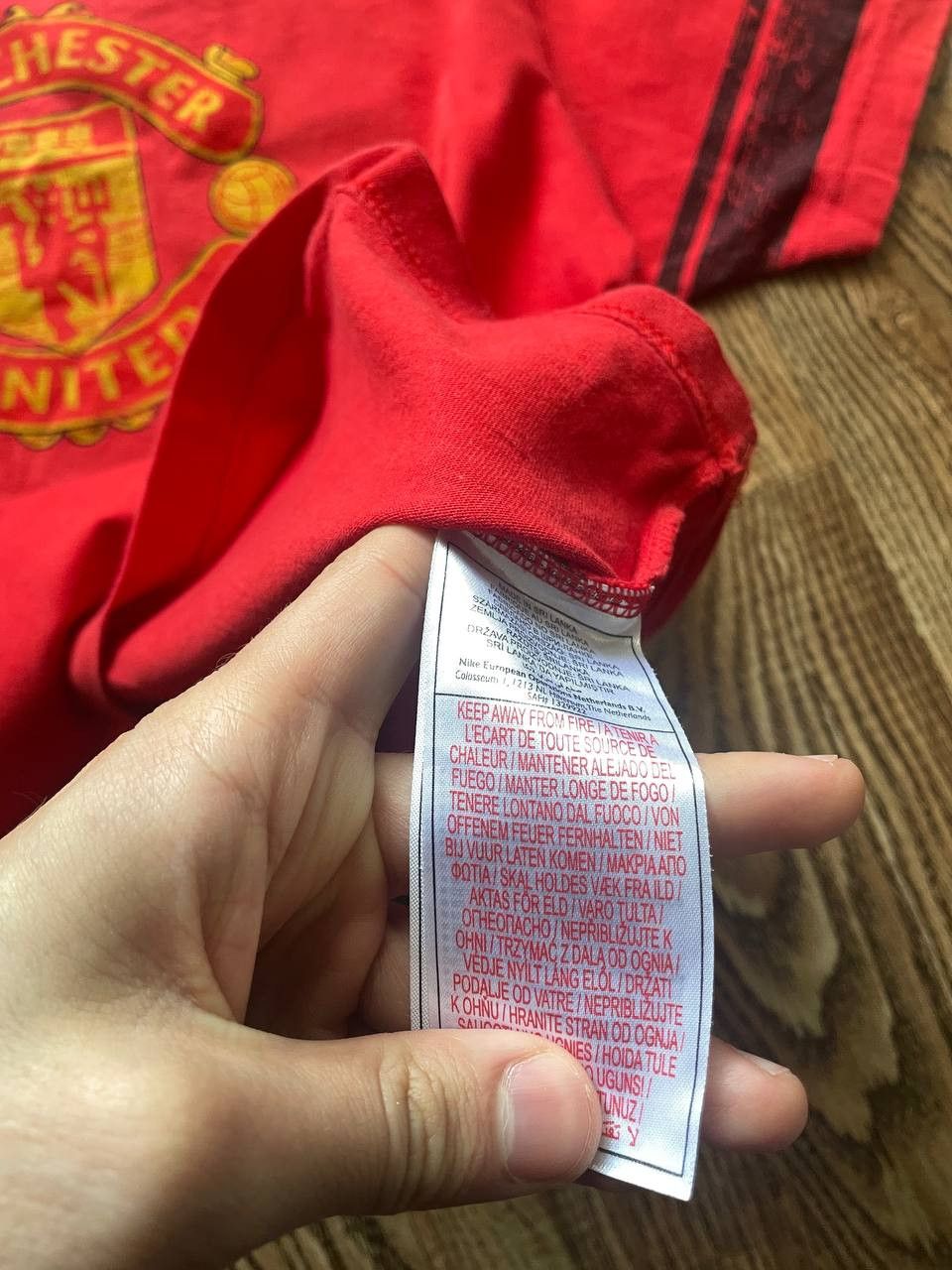 Nike Vintage Nike Manchester United T-Shirt 00s Big Logo Swoosh Size US L / EU 52-54 / 3 - 5 Thumbnail