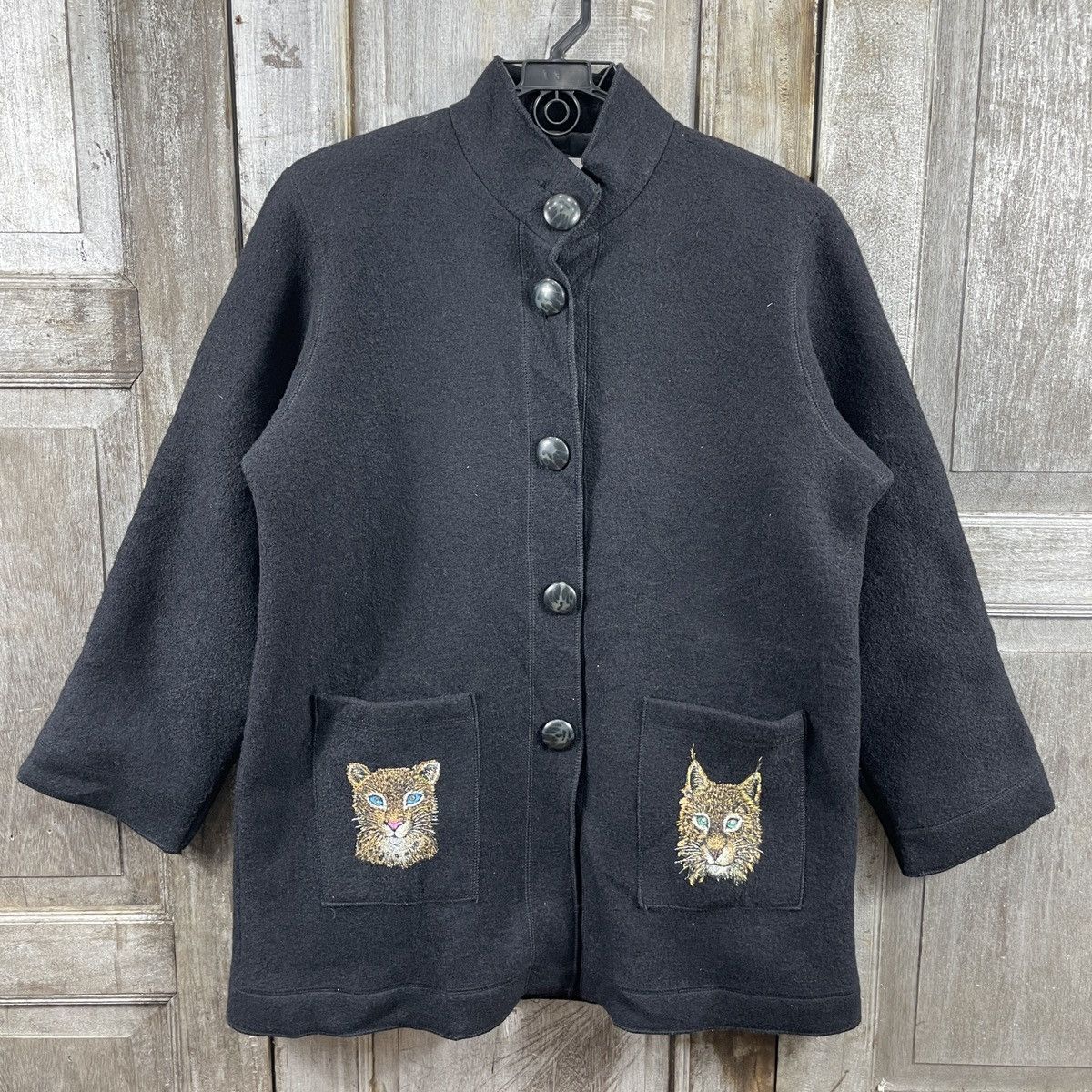 Japanese Brand × Vintage Vintage Vernal Tiger Printed Logo Wool Coat Size US M / EU 48-50 / 2 - 1 Thumbnail