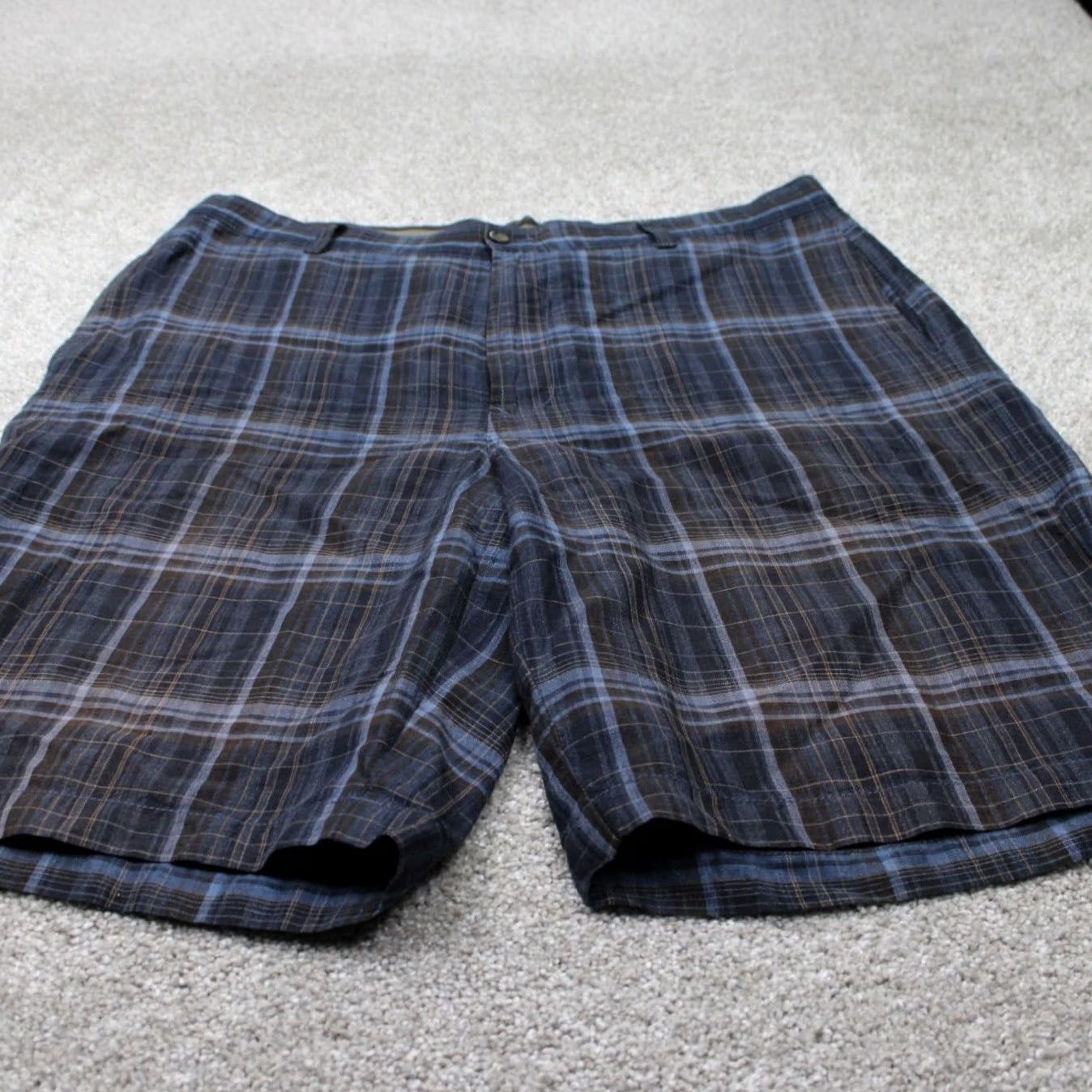 Tommy Bahama Tommy Bahama Shorts Mens 38 Black/Blue Linen/Silk Bermuda Flat Front 11" Casual Travel Beach Colorful Pattern Plaid G Mens Size US 38 / EU 54 - 2 Thumbnail