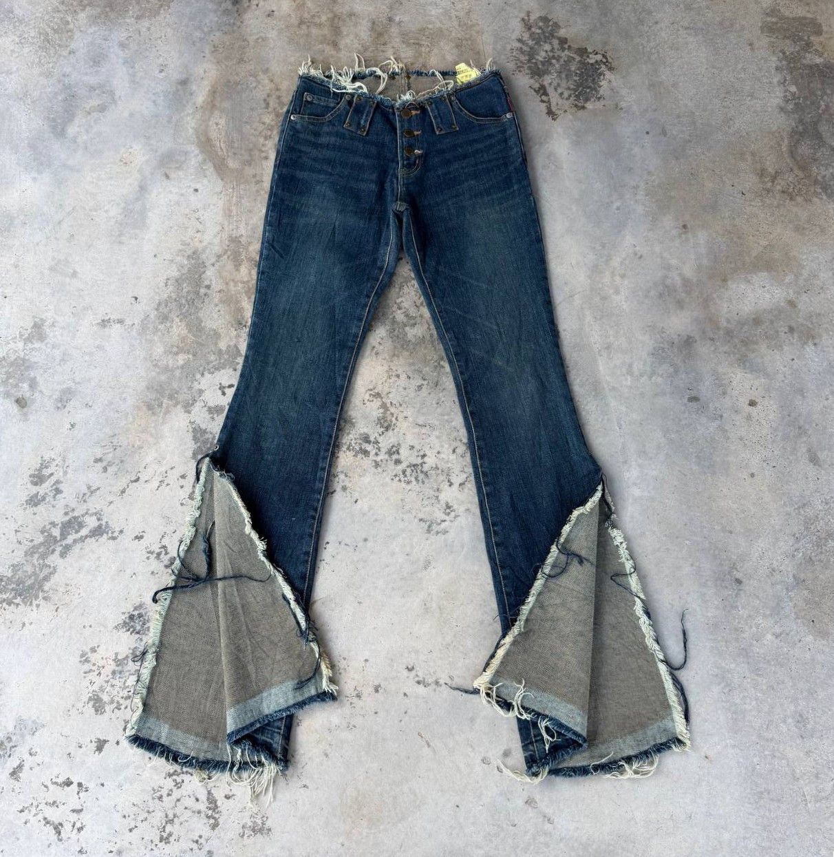 Japanese Brand Maruka Japan Distressed "Shredded" Side Slits Flare Jean W26 Size 26" / US 2 / IT 38 - 1 Thumbnail