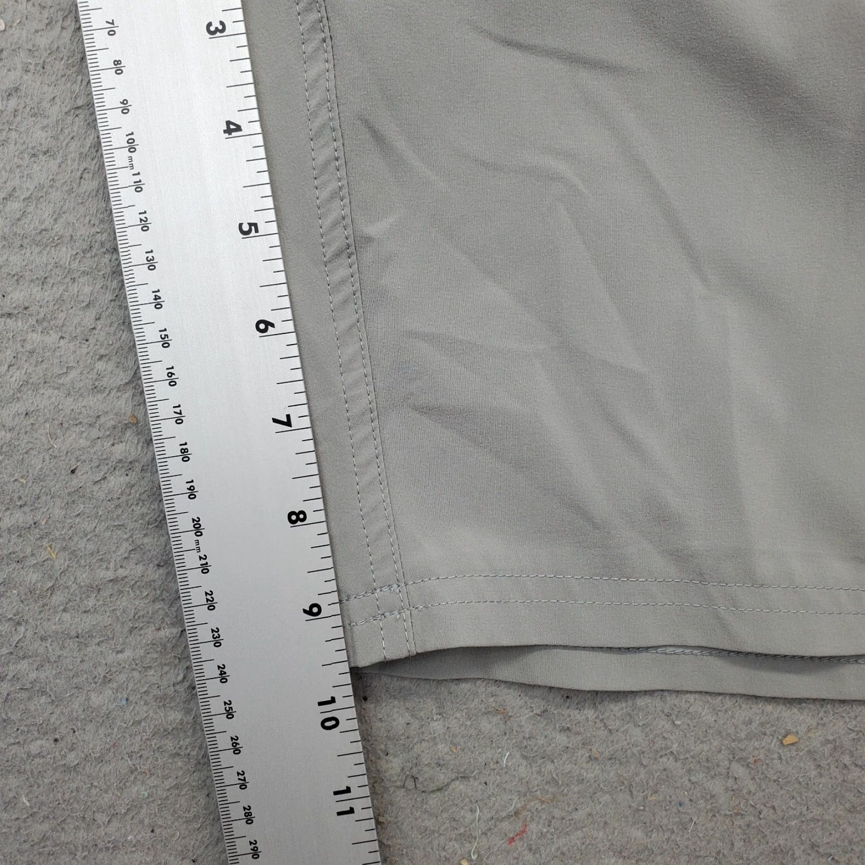 Vintage Free Fly Mens Size 38 Gray Chino Shorts - Casual, Stretch, Wicking, Golf, Fishing, 9.5 Inseam, Flat Front Size US 38 / EU 54 - 4 Thumbnail