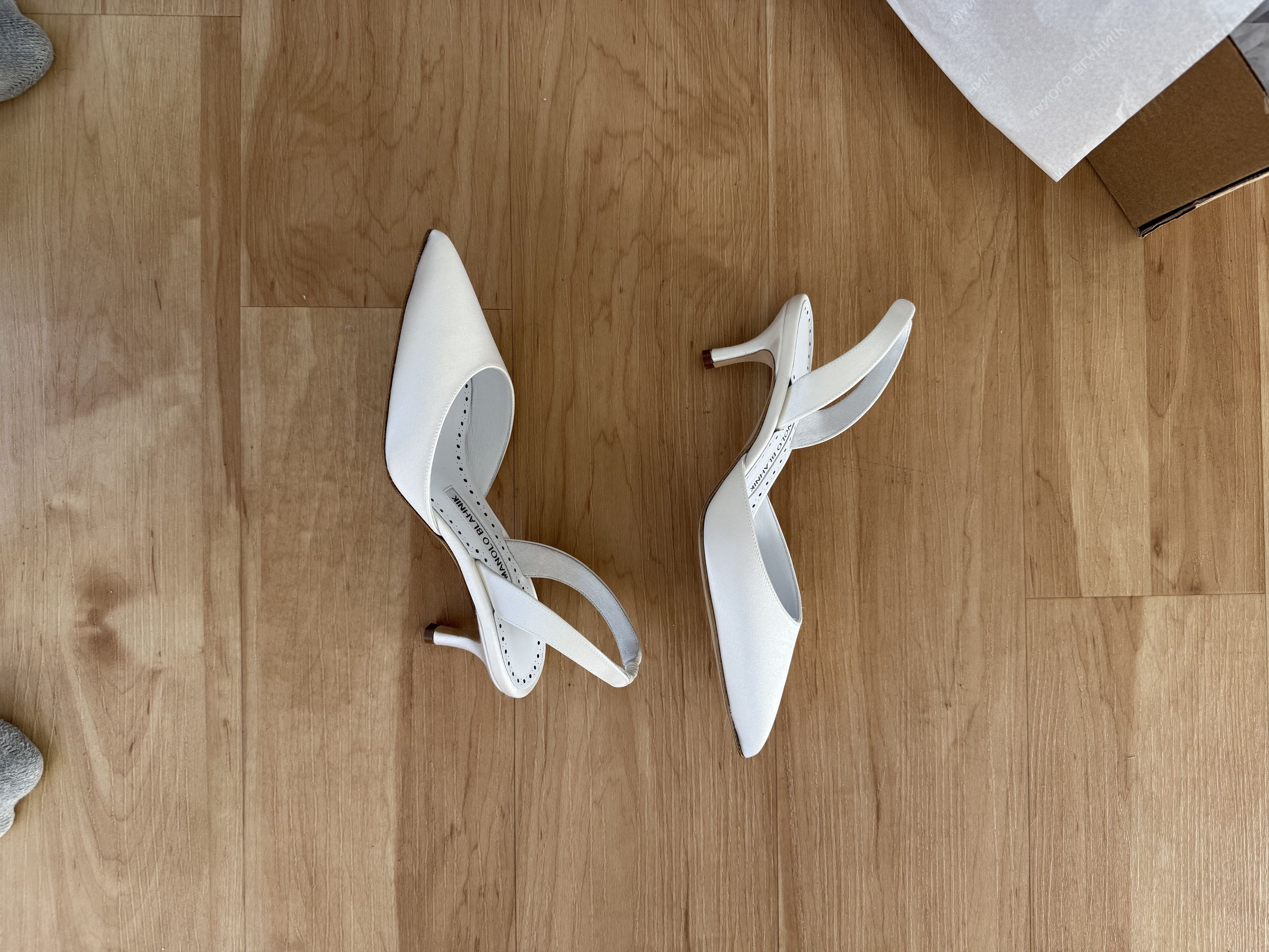 Manolo Blahnik Carolyne Kitten-Heel Halter Pumps Size US 6 / IT 36 - 9 Thumbnail