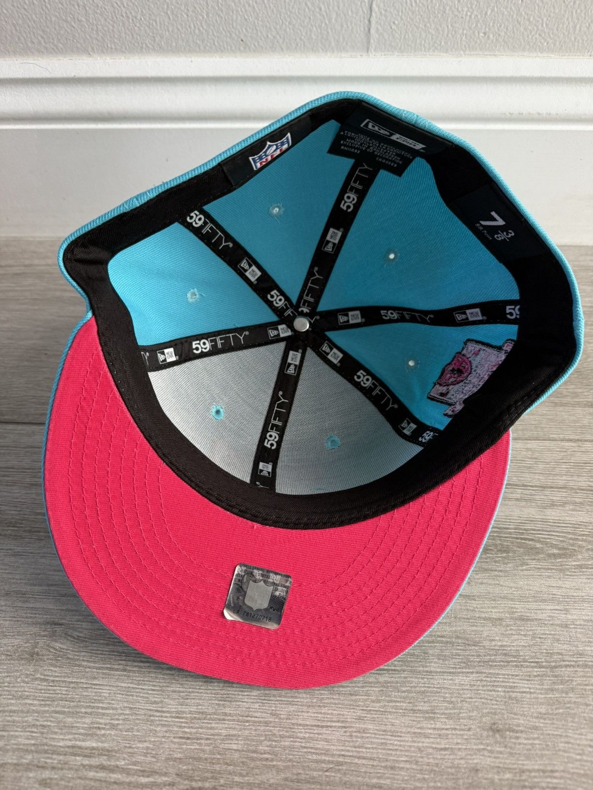 NFL × New Era Las Vegas Raiders New Era Neon Blue Vice Fitted Sz 7 3/8 Size ONE SIZE - 7 Thumbnail