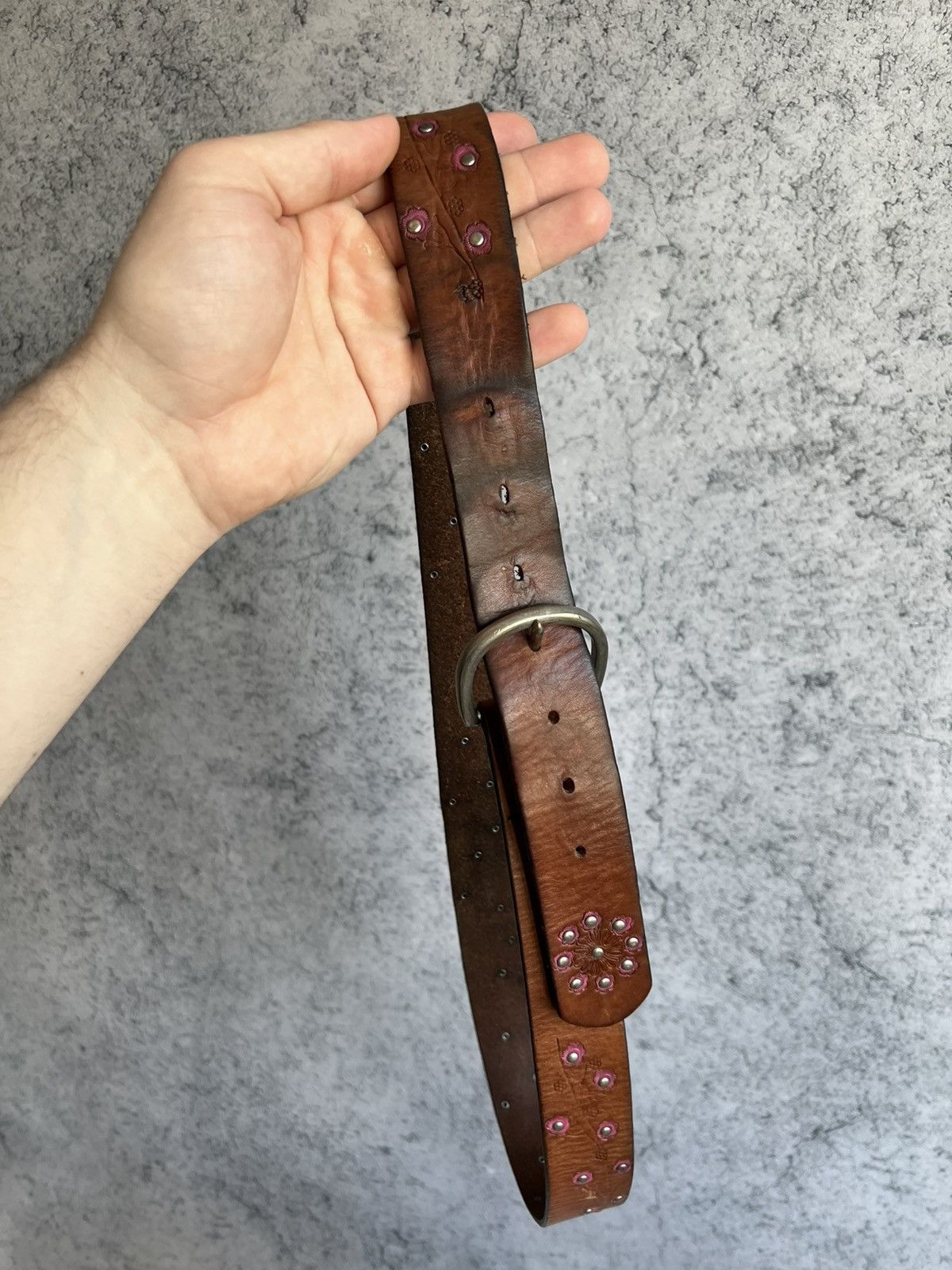 Genuine Leather Vintage Genuine Leather Brown Studded Flower Belt Womens Size ONE SIZE - 14 Thumbnail