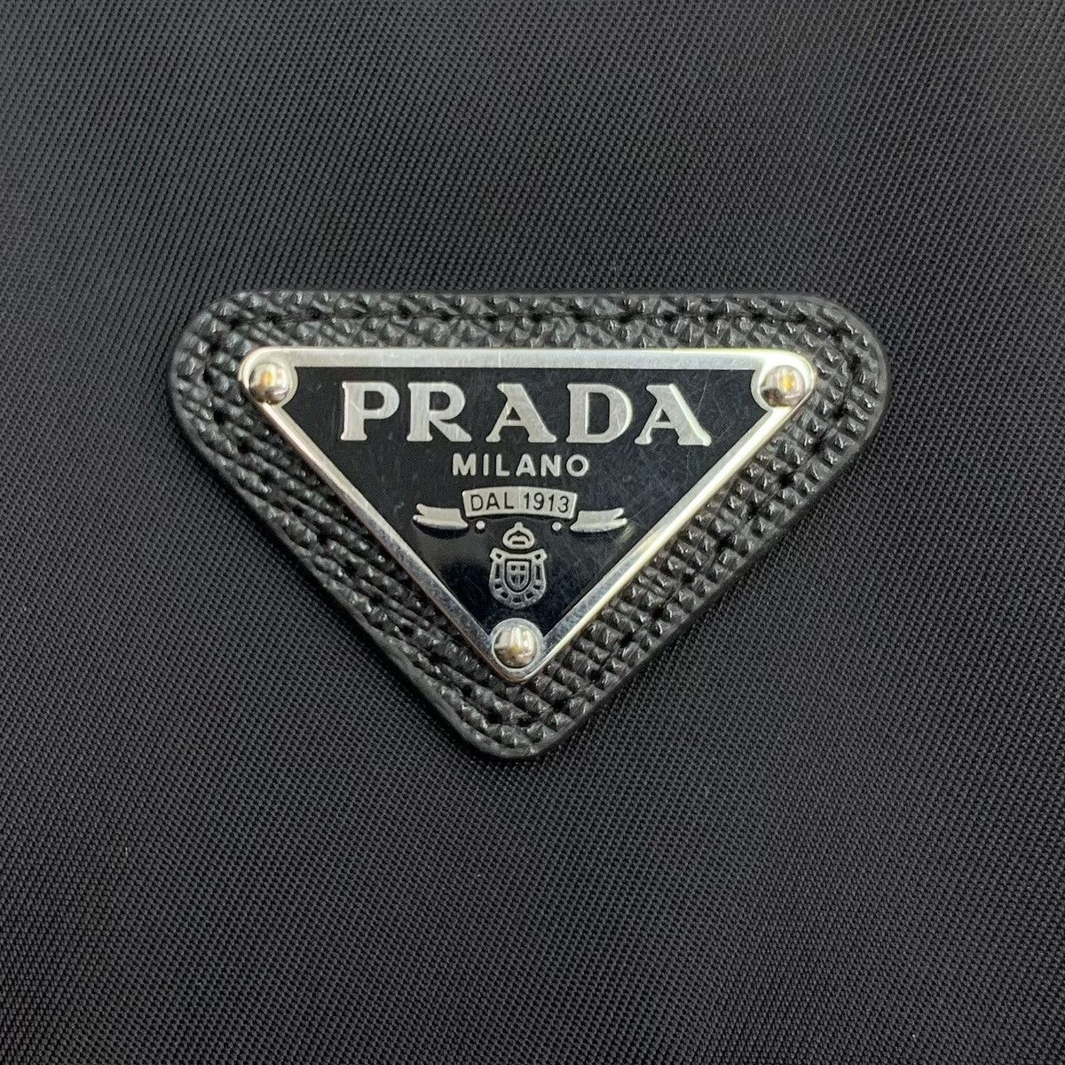 Prada Prada Black Triangle Logo Wool Cargo Casual Shorts K26WX Size 27" / US 4 / IT 40 - 5 Thumbnail