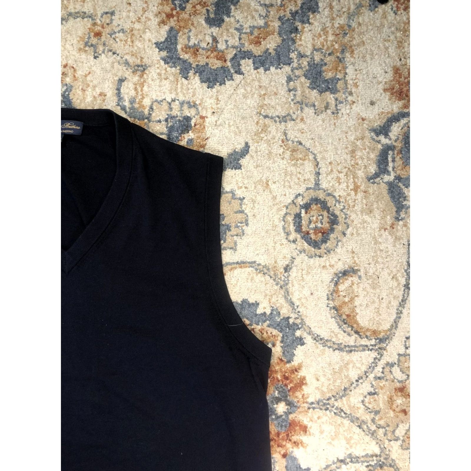 Brooks Brothers Brooks Brothers Sweater Vest Mens 2XL Navy Merino Wool V-Neck Knit Brookstech Knit Vest Men 2XL Navy Mens Vest Knit Wool Size US XXL / EU 58 / 5 - 4 Thumbnail