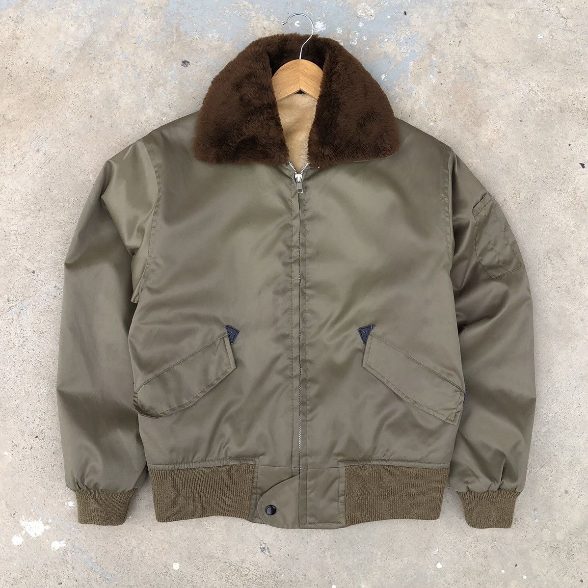 Vintage Vintage B-15 Style Military Nylon Bomber Jacket Size US M / EU 48-50 / 2 - 4 Thumbnail