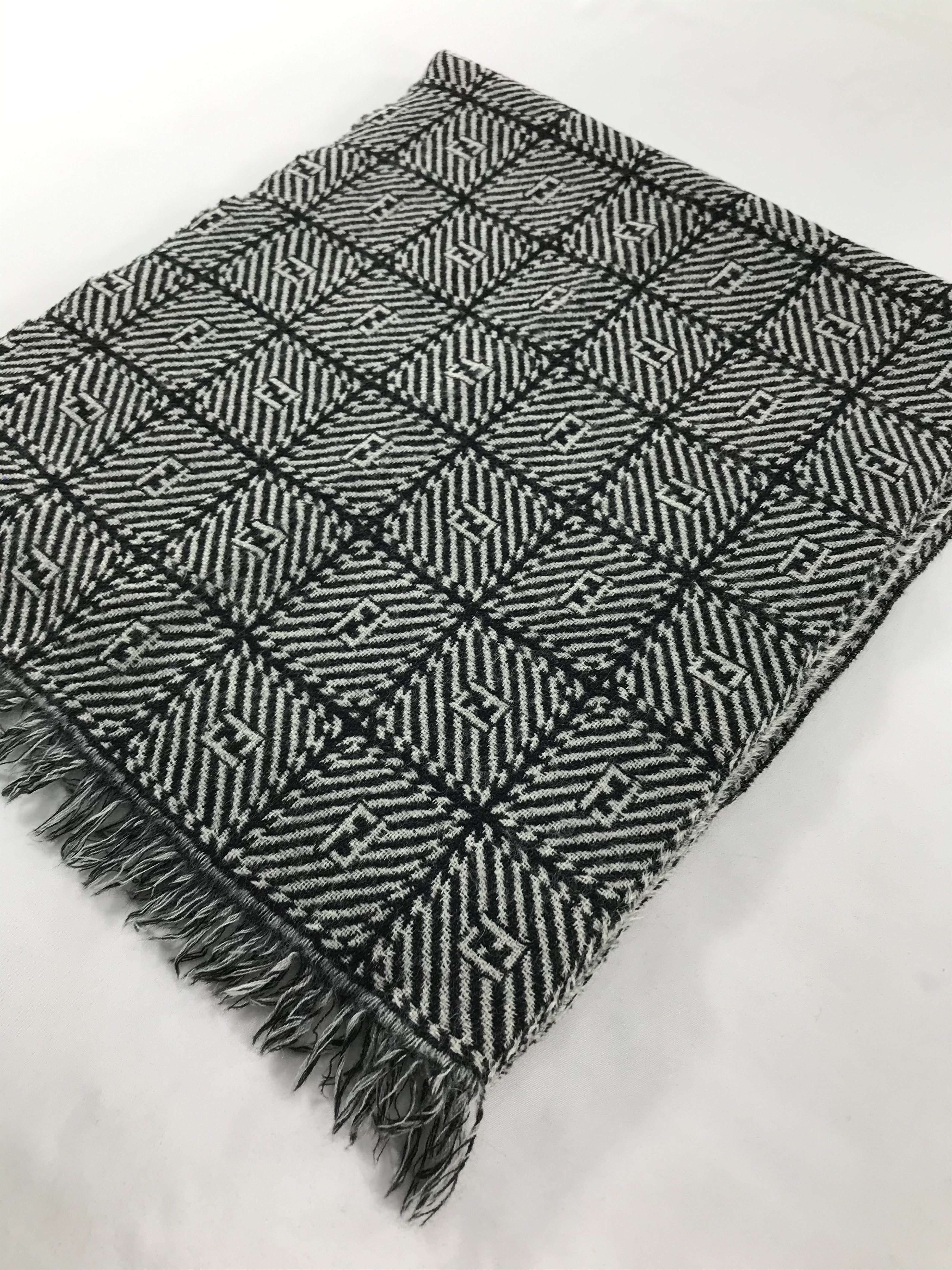 Fendi Vintage Fendi Scarf/Muffler/Neckwear MF1566 Size ONE SIZE - 3 Thumbnail