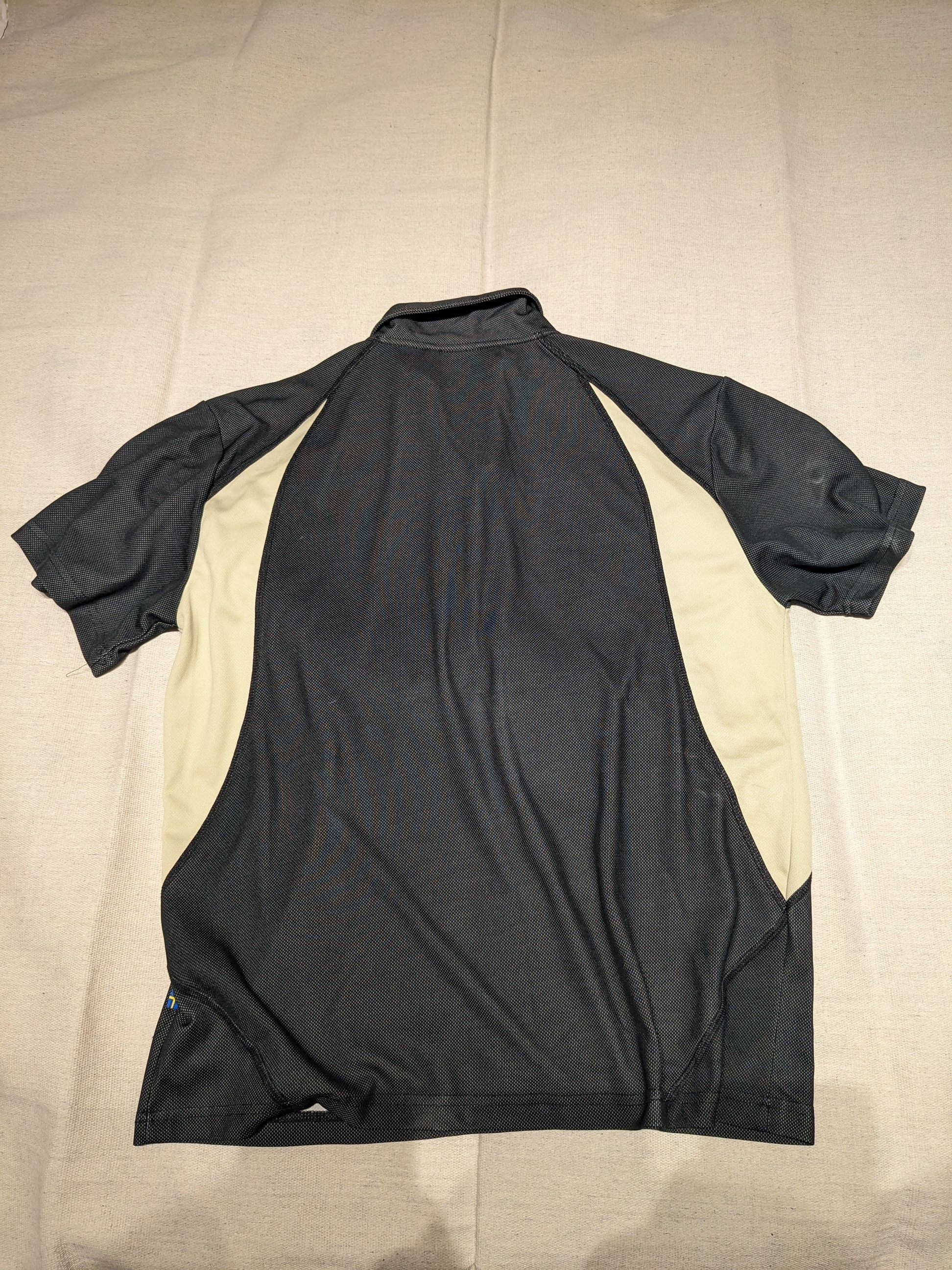 Fjallraven Vintage Fjallraven Mesh Panelled Polo mens L Size US L / EU 52-54 / 3 - 4 Thumbnail