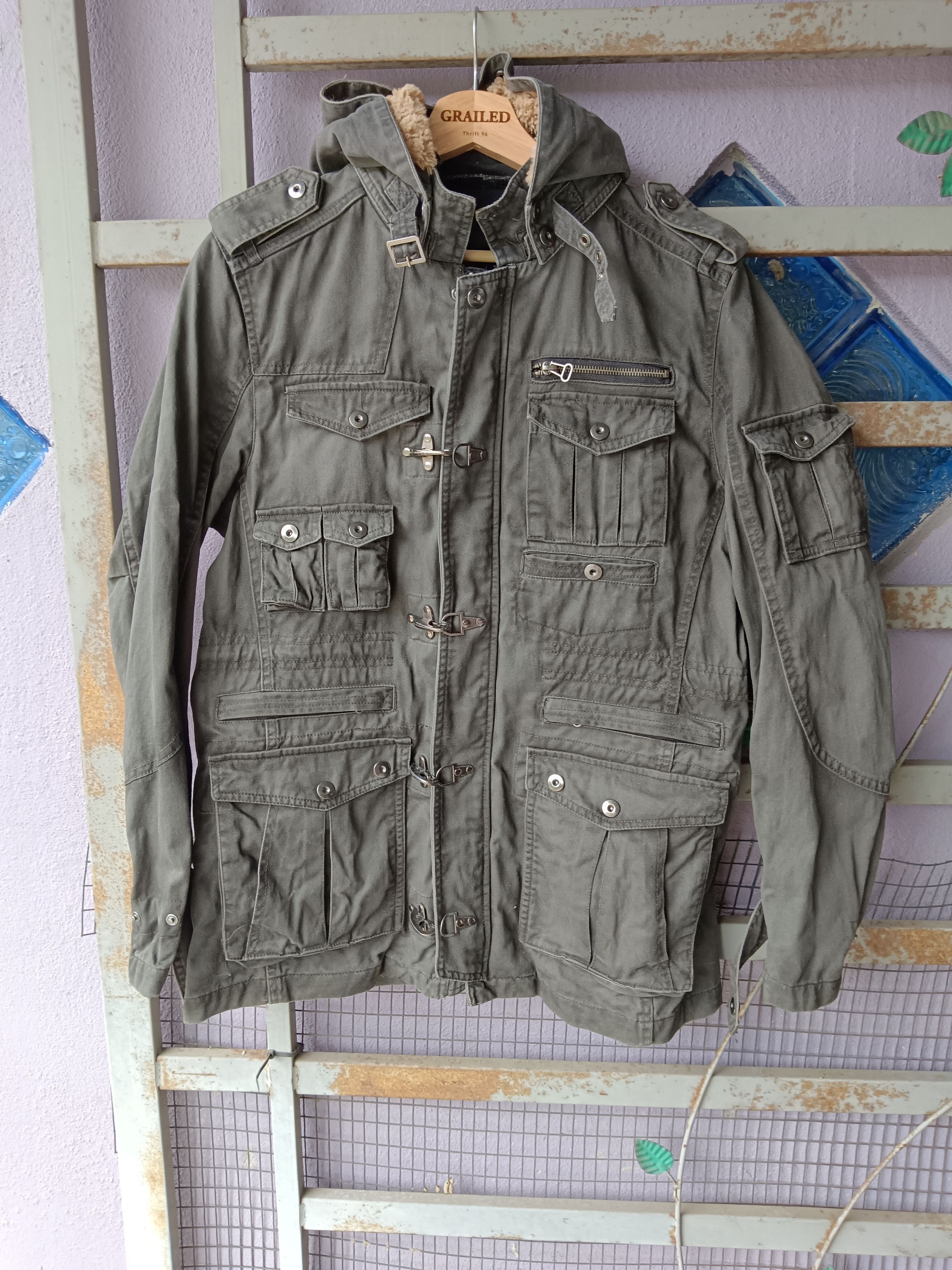 Japanese Brand 🔥 MULTIPOKET SEMANTIC DESINGN 🔥sun feded 🔥 Size US M / EU 48-50 / 2 - 1 Thumbnail