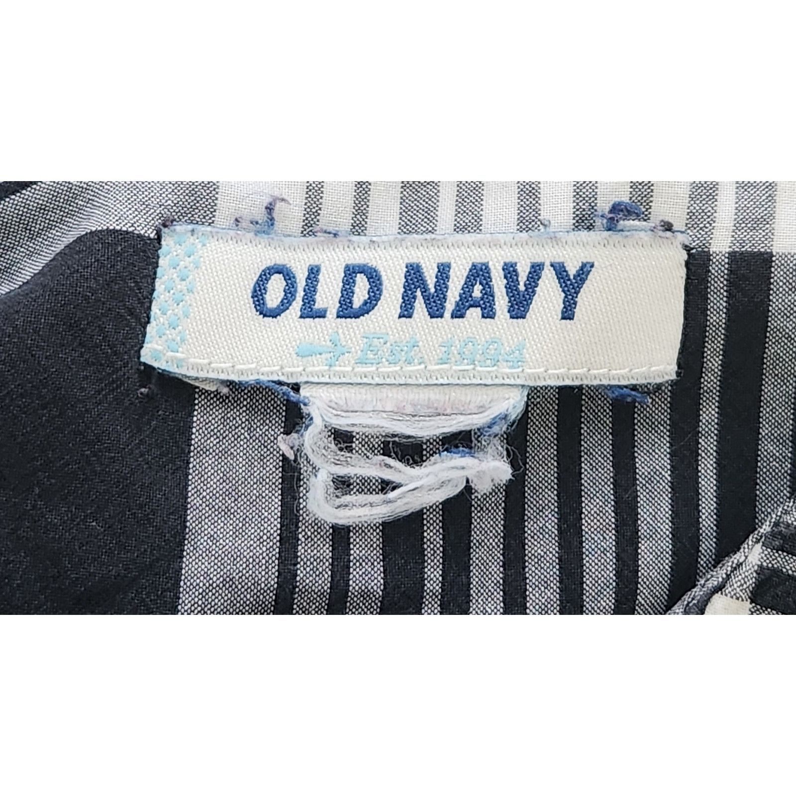 Old Navy Old Navy Black White Plaid Button Up Top 2X Plus Lightweight Size XXL / US 16-18 / IT 52-54 - 4 Thumbnail