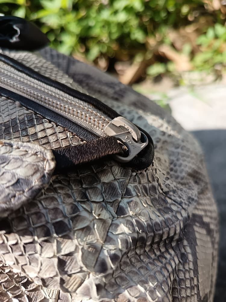 Japanese Brand Snake skin python vtg unknown Japan duffle bag Size ONE SIZE - 8 Thumbnail
