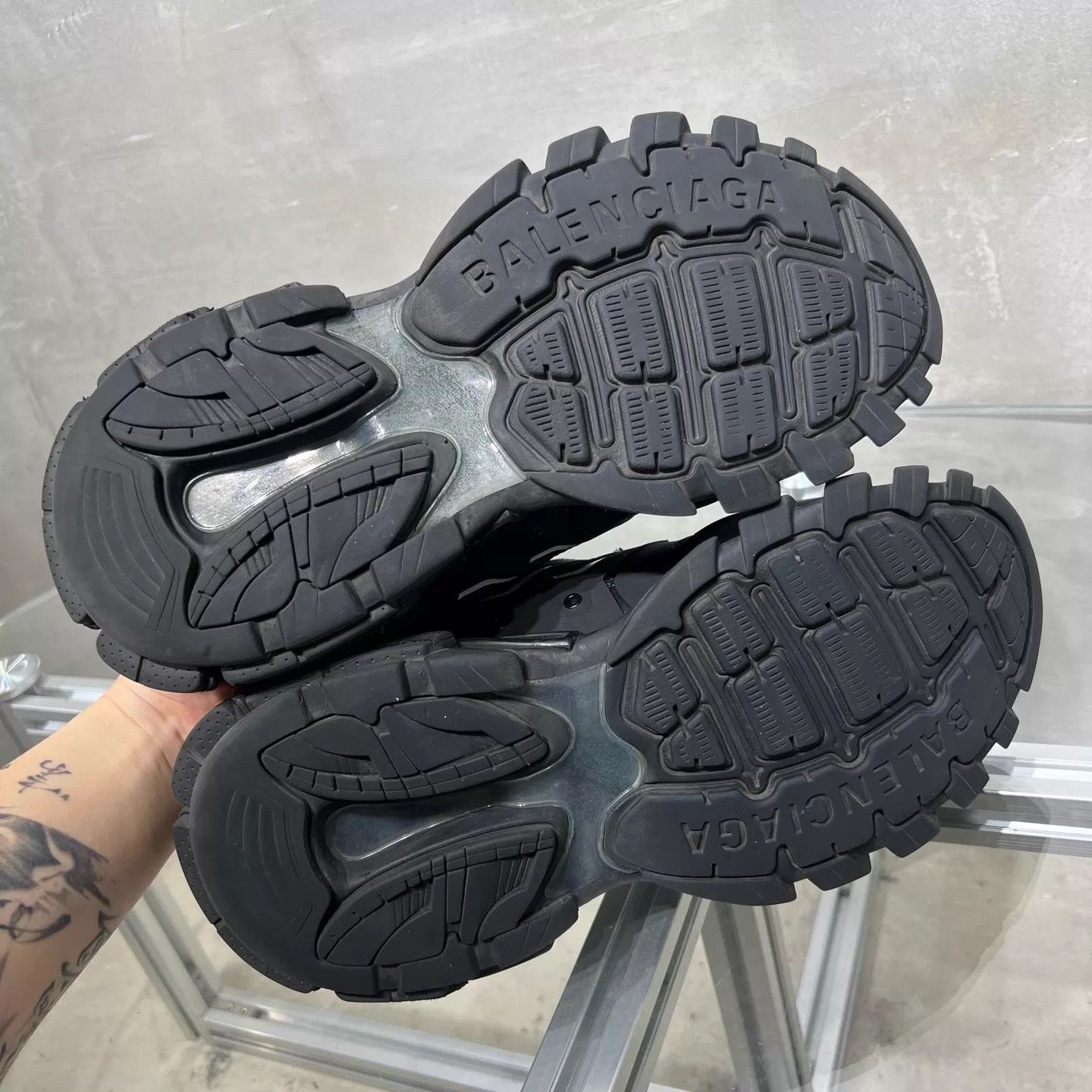 Balenciaga Balenciaga Track Dad Sneaker Black & White Size 42 Size US 9 / EU 42 - 7 Thumbnail
