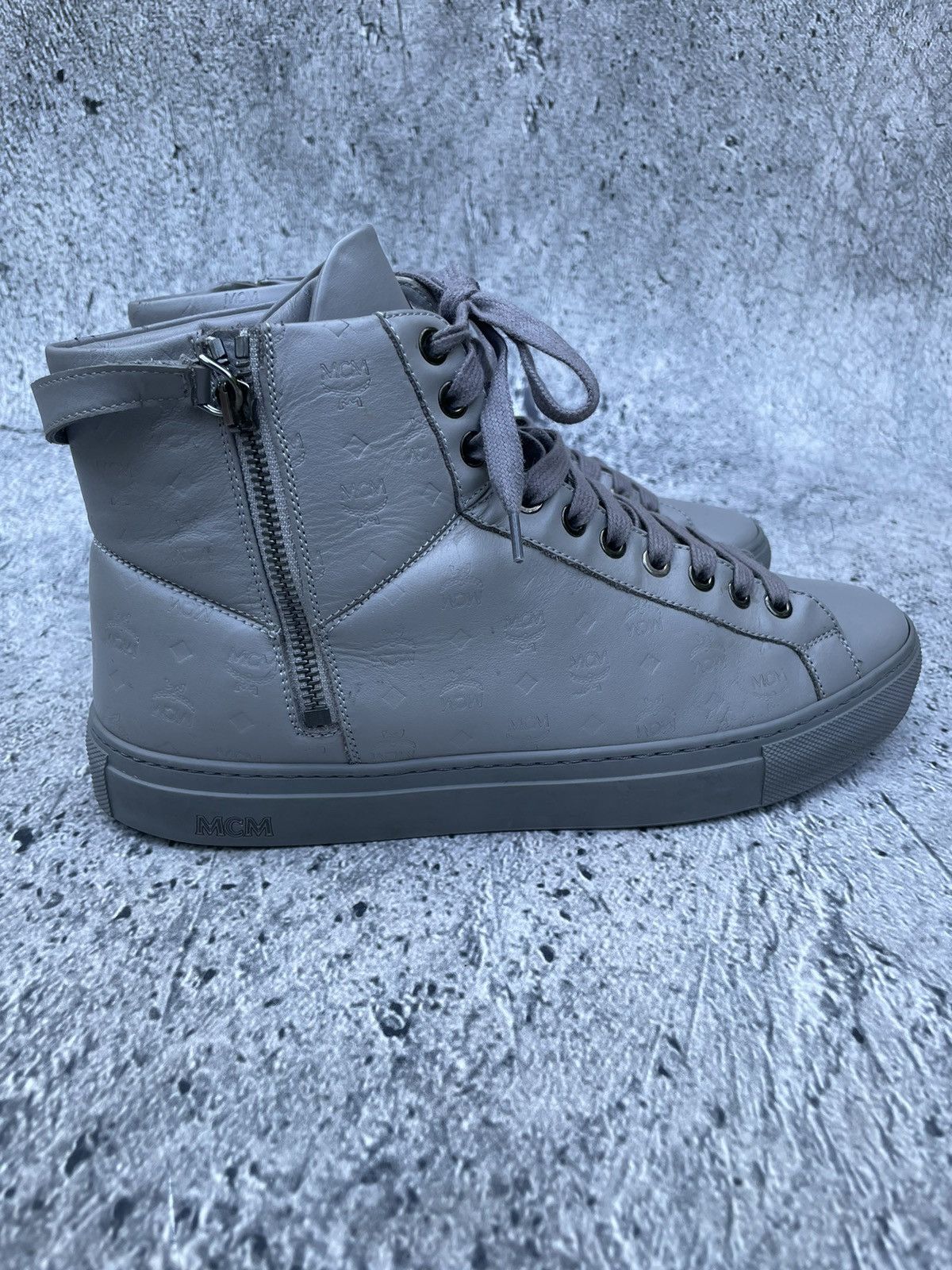 MCM MCM hi top grey sneaker Size US 7 / EU 40 - 6 Thumbnail